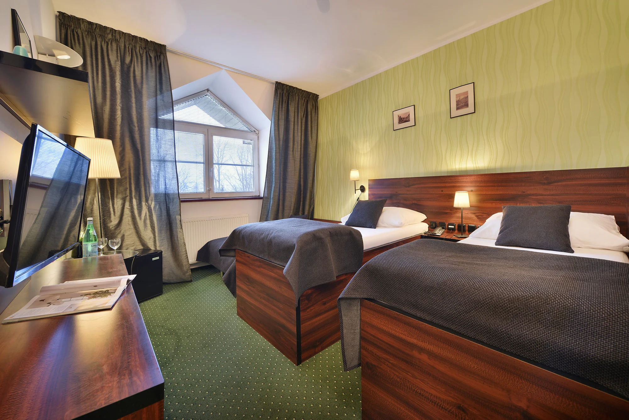 Hotel ve sklářském ráji: pobyt se snídaní či polopenzí, wellness, dámská jízda i bylinkový pobyt