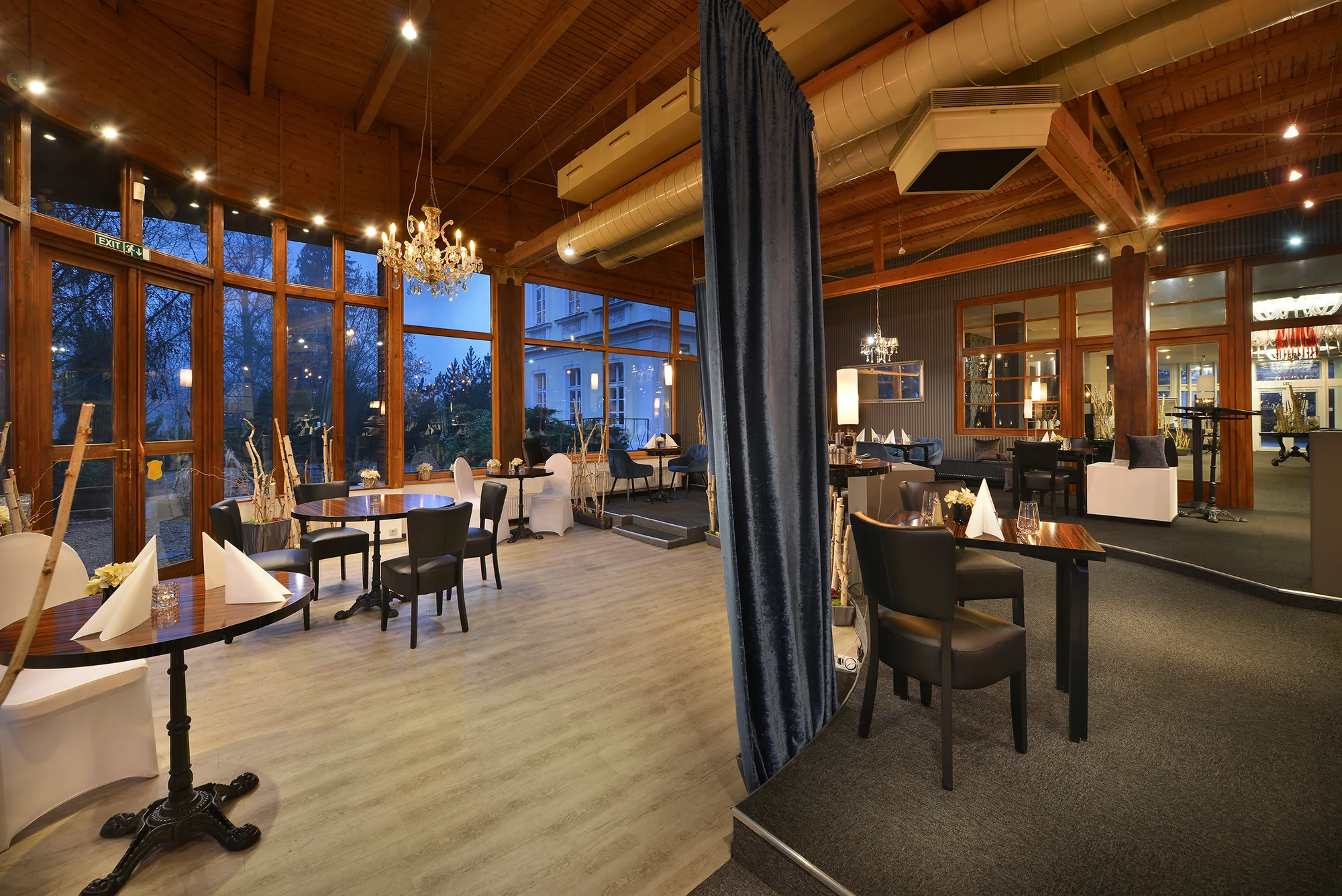 Hotel ve sklářském ráji: pobyt se snídaní či polopenzí, wellness, dámská jízda i bylinkový pobyt