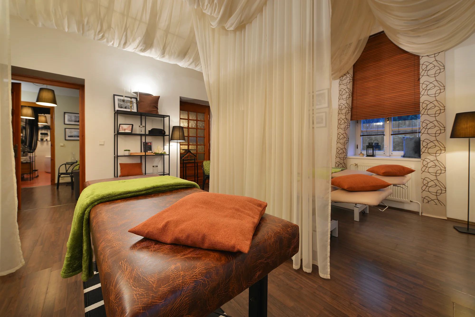 Hotel ve sklářském ráji: pobyt se snídaní či polopenzí, wellness, dámská jízda i bylinkový pobyt