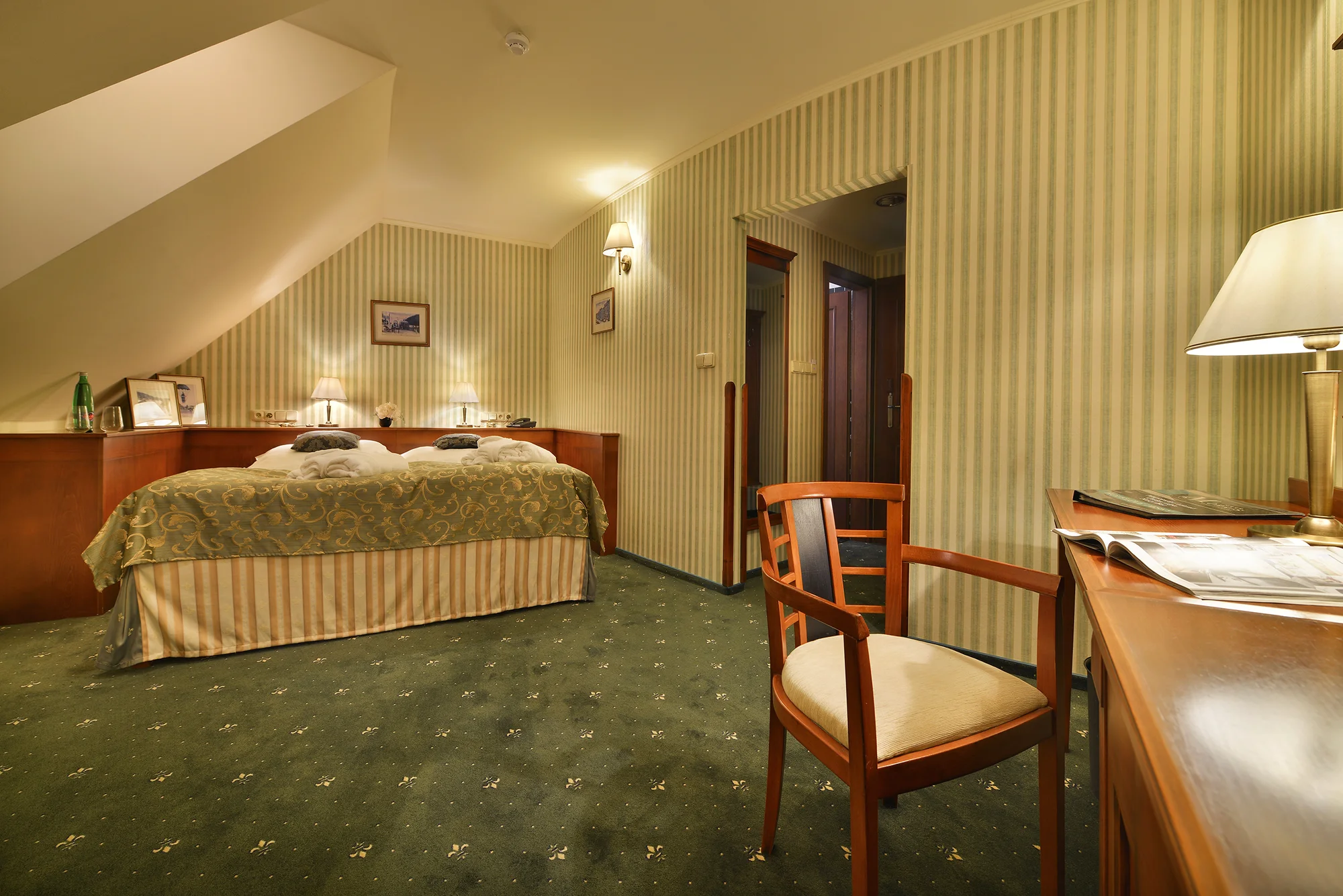4* hotel v klidné části Mariánských Lázní: snídaně či polopenze, wellness i procedury