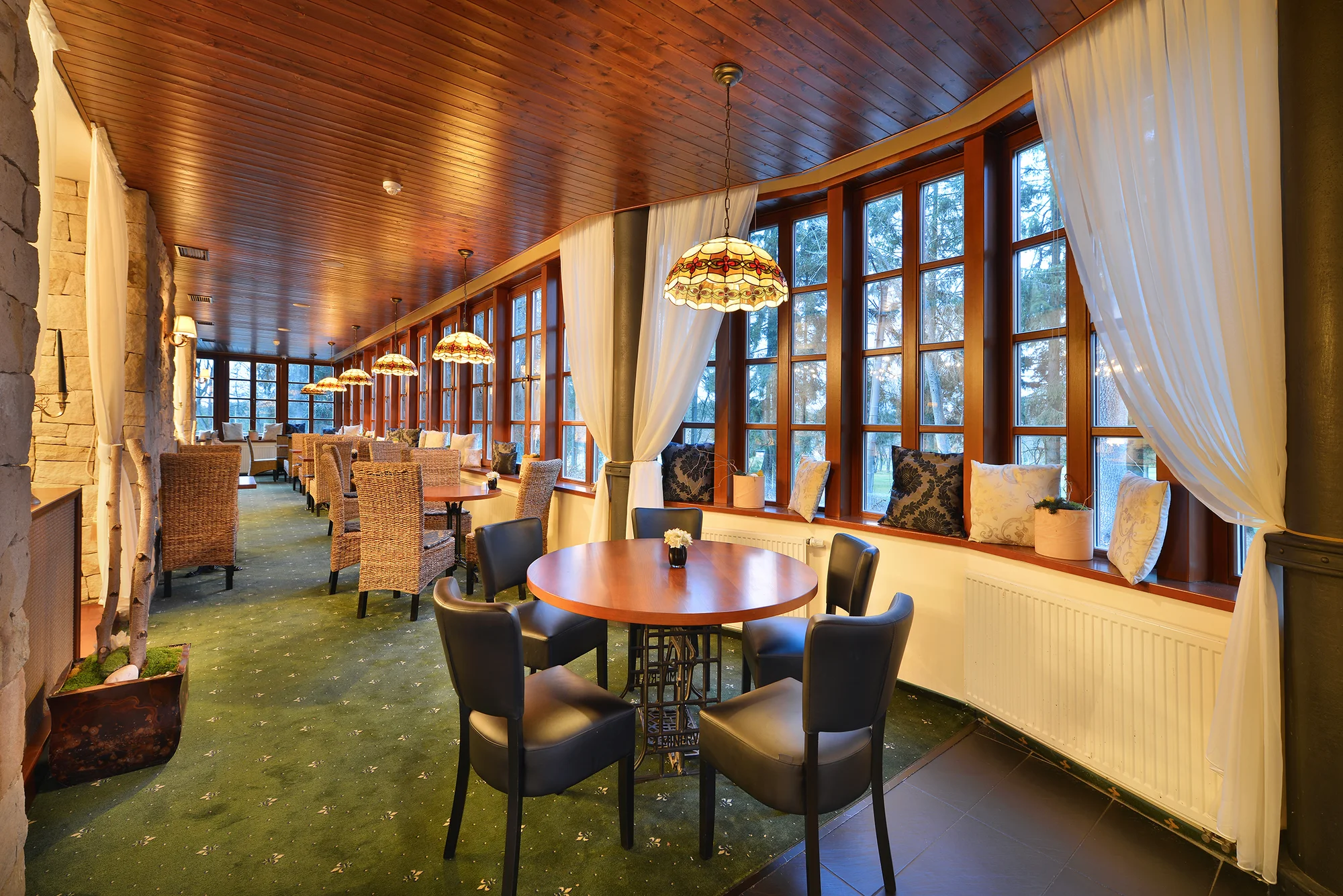 4* hotel v klidné části Mariánských Lázní: snídaně či polopenze, wellness i procedury