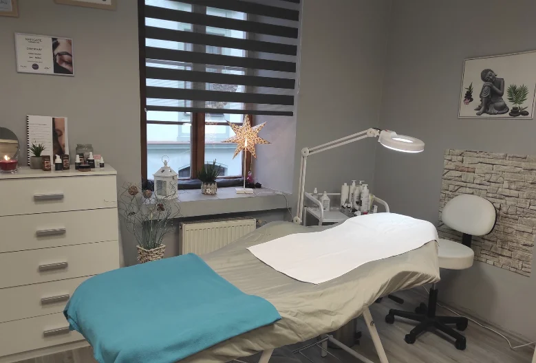 Kompletní péče o vaše chodidla: pedikúra pro muže i ženy i reflexní masáž