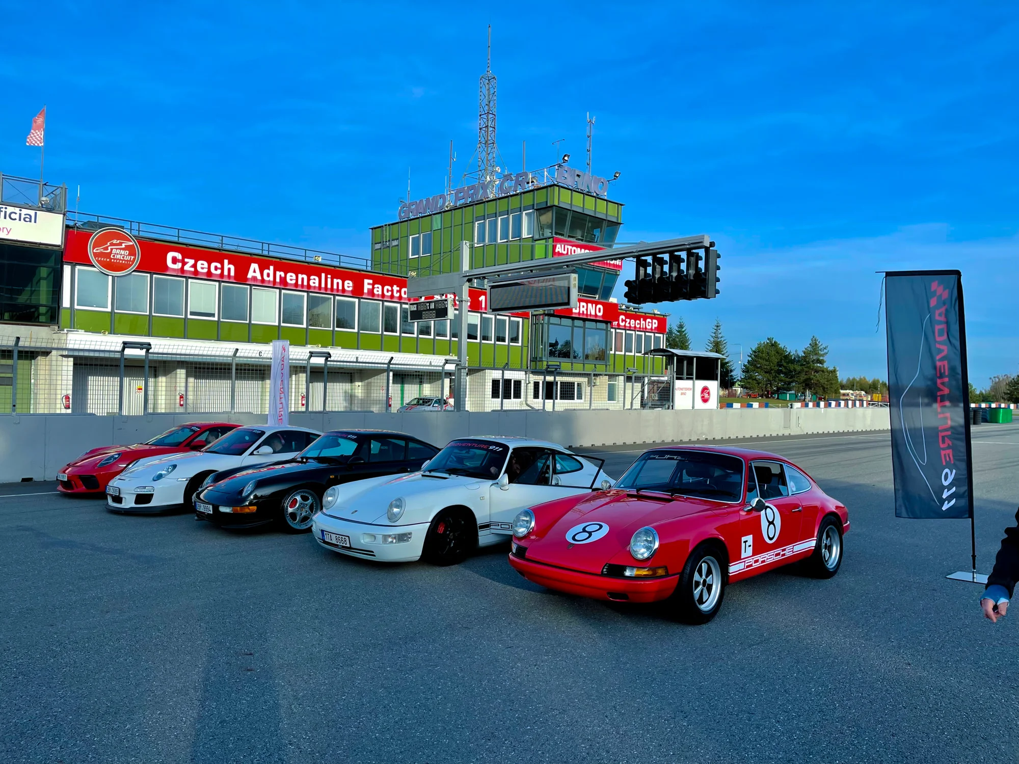 15–60min. jízdy v Porsche: 6 legendárních vozů od „devětsetjedenáctky“ z roku 1969 po 991 GT3