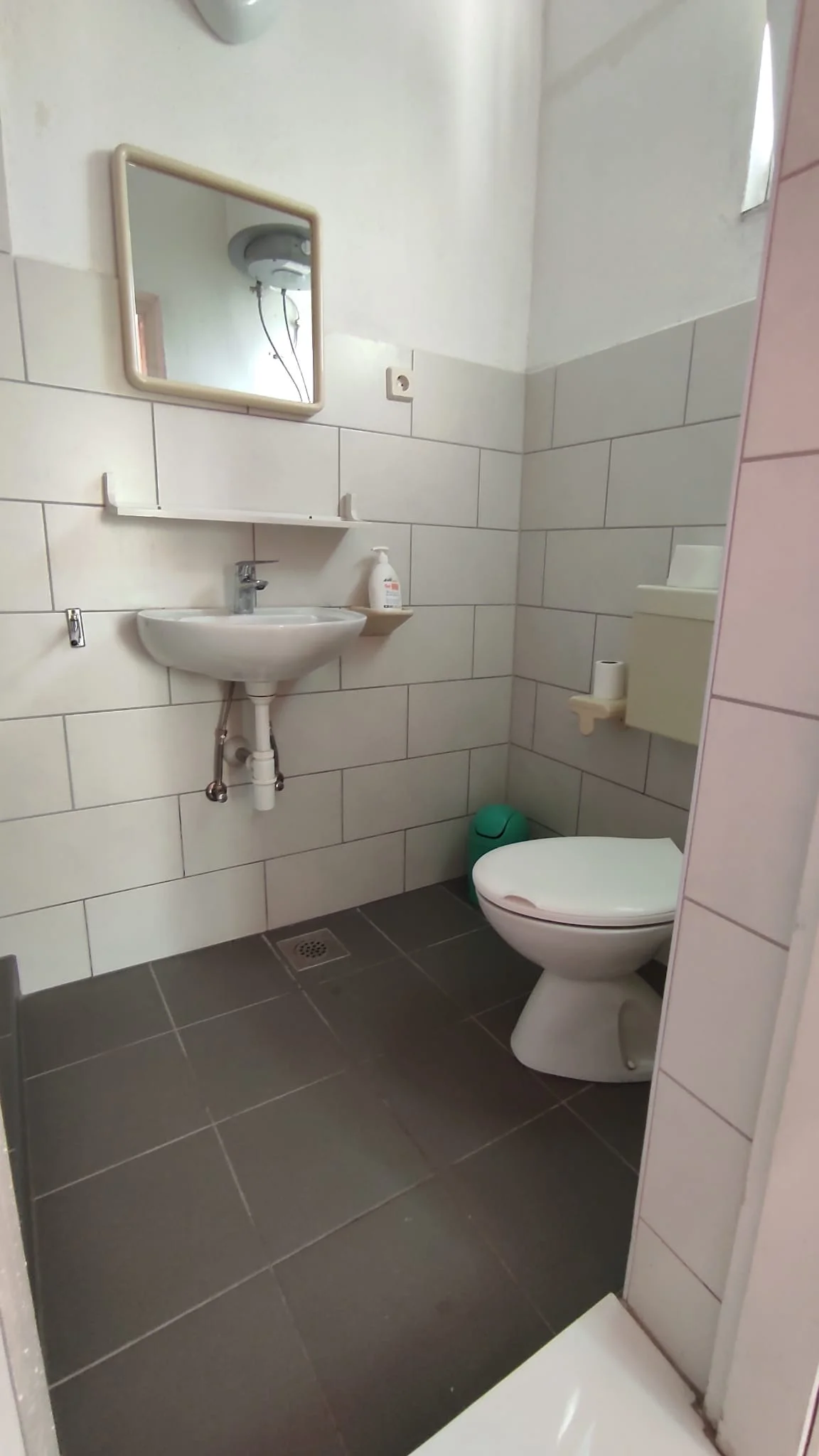 Letní pobyt na 7 nocí plný koupaček v moři: apartmány 9 min chůzí od pláže, 30 min autem od Splitu
