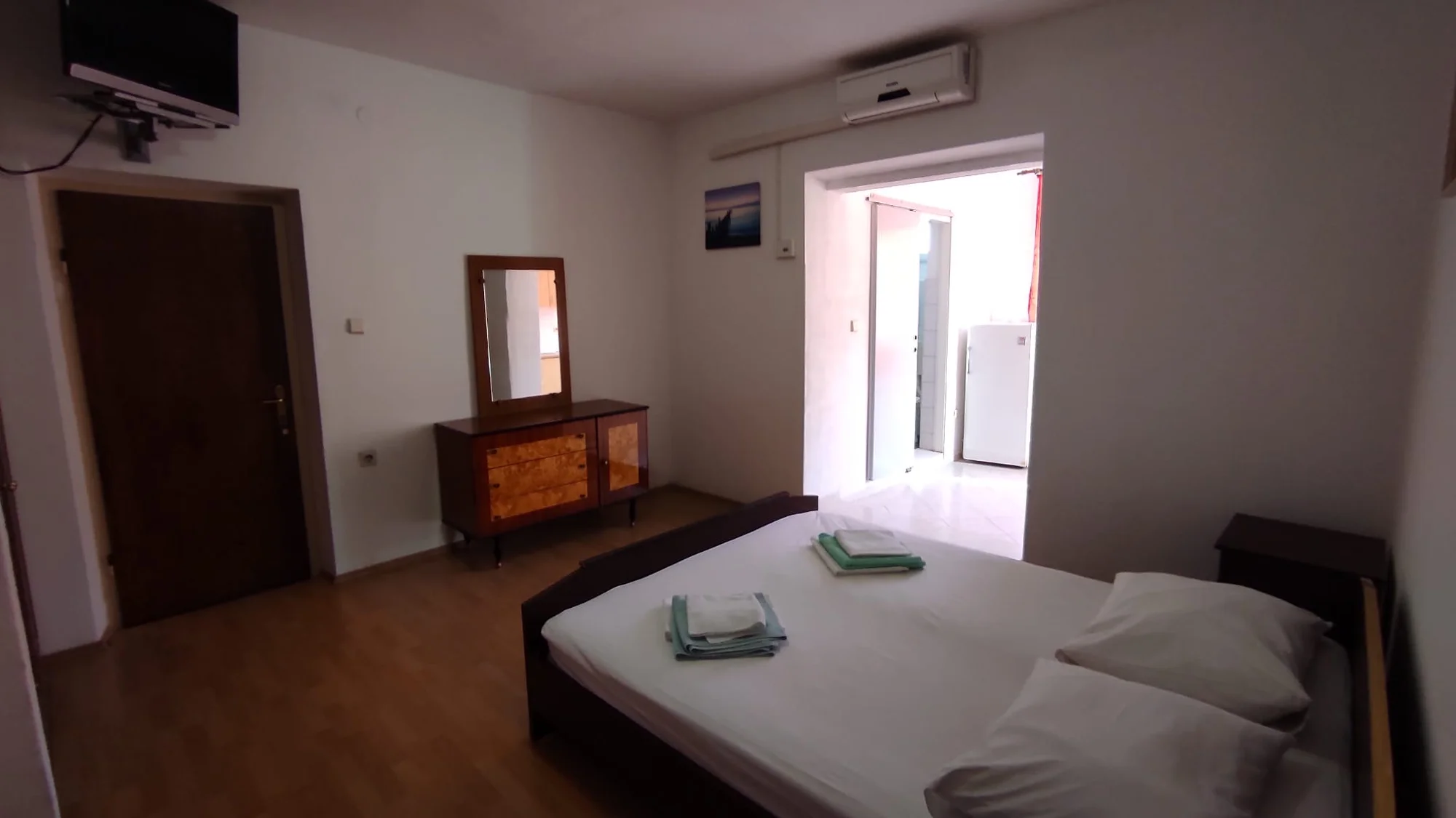 Letní pobyt na 7 nocí plný koupaček v moři: apartmány 9 min chůzí od pláže, 30 min autem od Splitu
