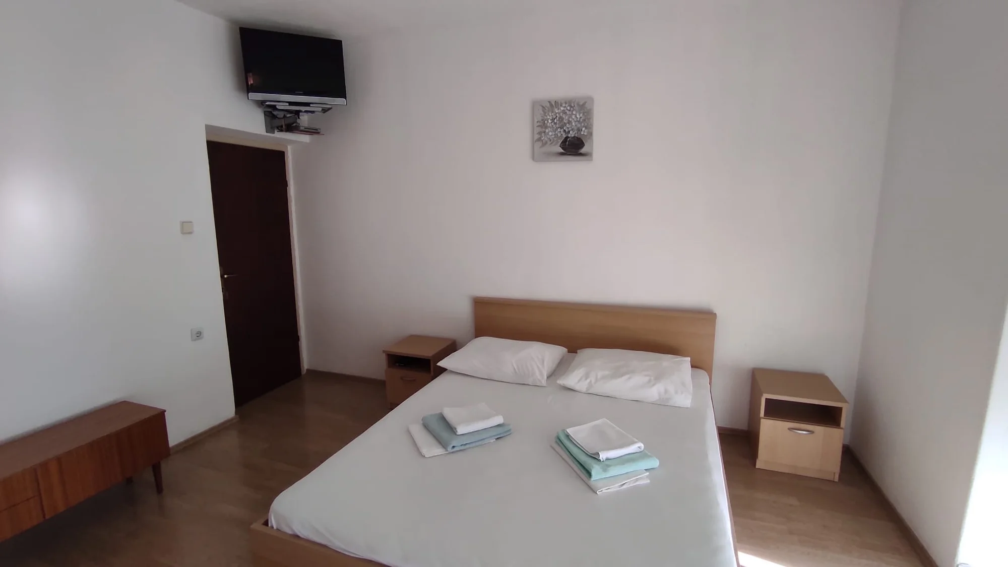 Letní pobyt na 7 nocí plný koupaček v moři: apartmány 9 min chůzí od pláže, 30 min autem od Splitu