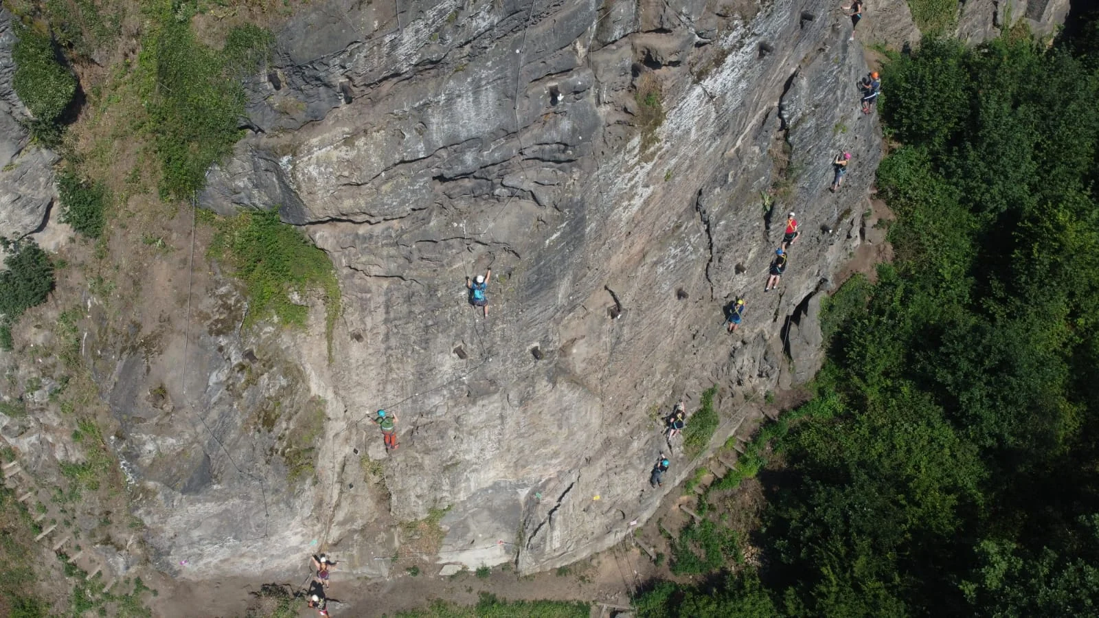 Via Ferrata: zajištěné cesty na Pastýřské stěně v Děčíně pro 1–3 osoby