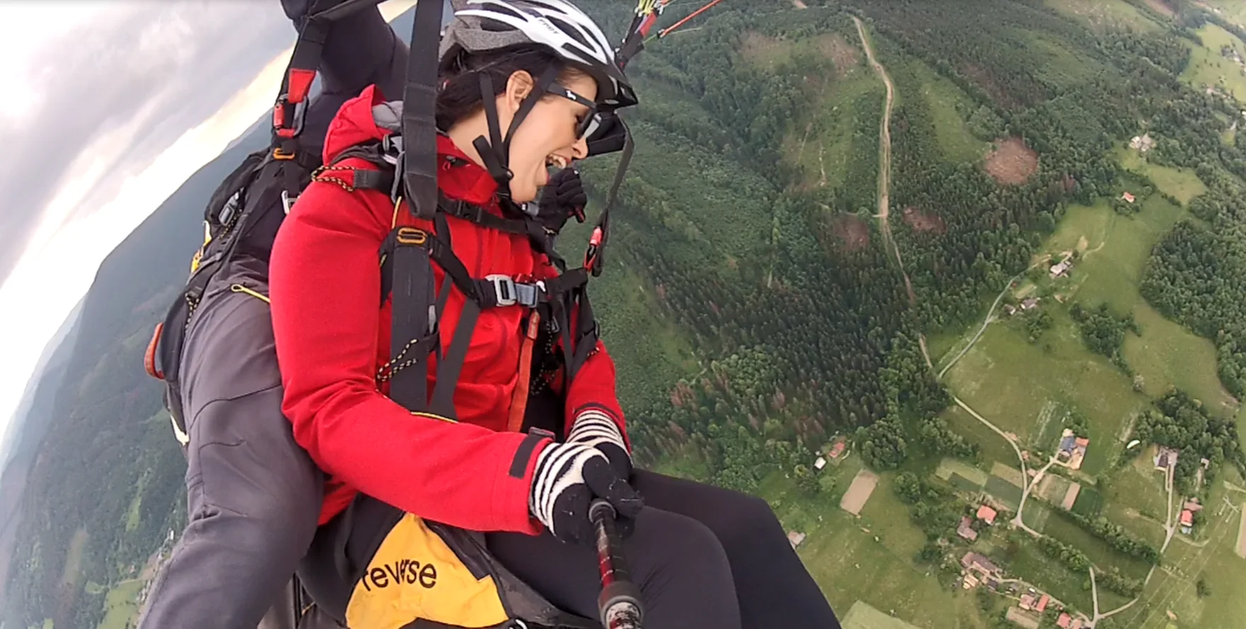 Vyleťte až do oblak: paraglidingový tandemový let na míru s videozáznamem letu