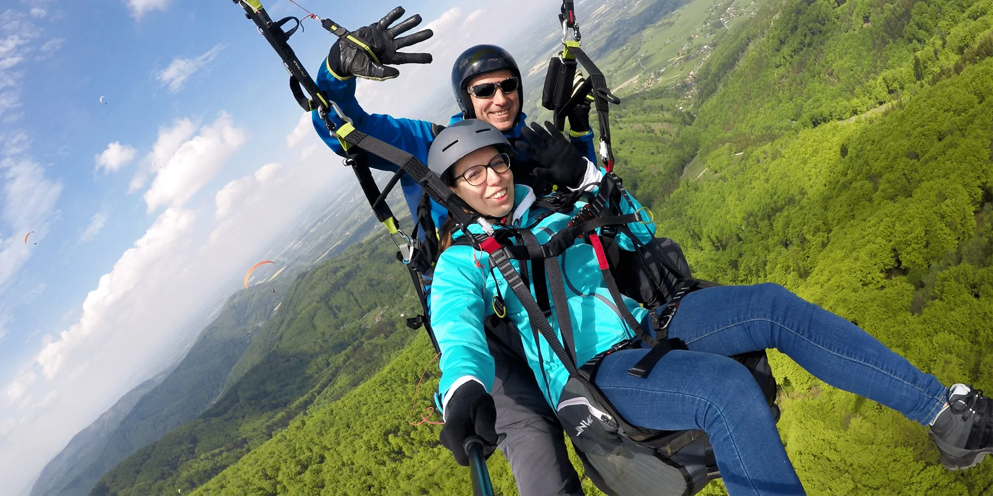 Vyleťte až do oblak: paraglidingový tandemový let na míru s videozáznamem letu