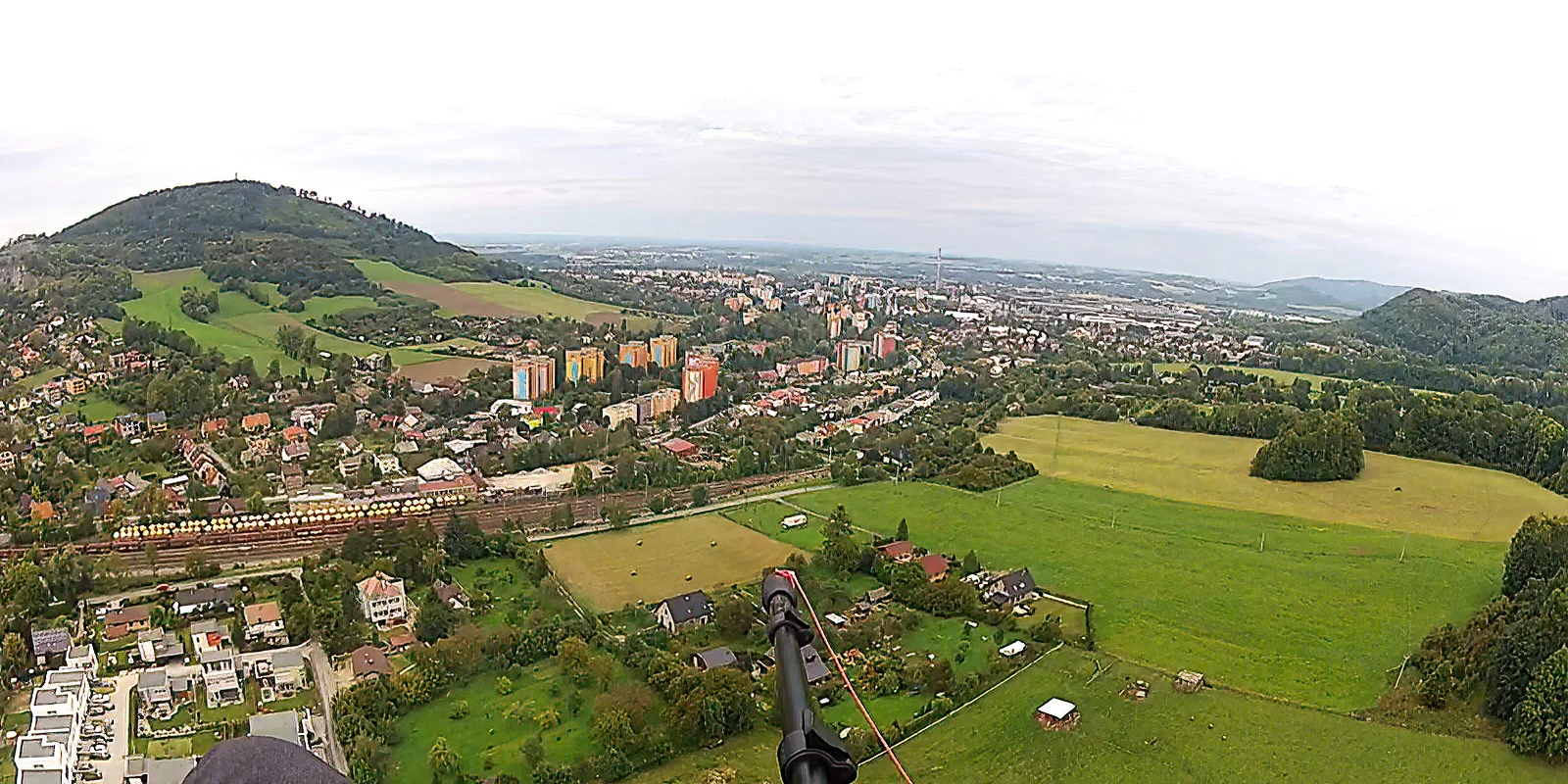 Vyleťte až do oblak: paraglidingový tandemový let na míru s videozáznamem letu