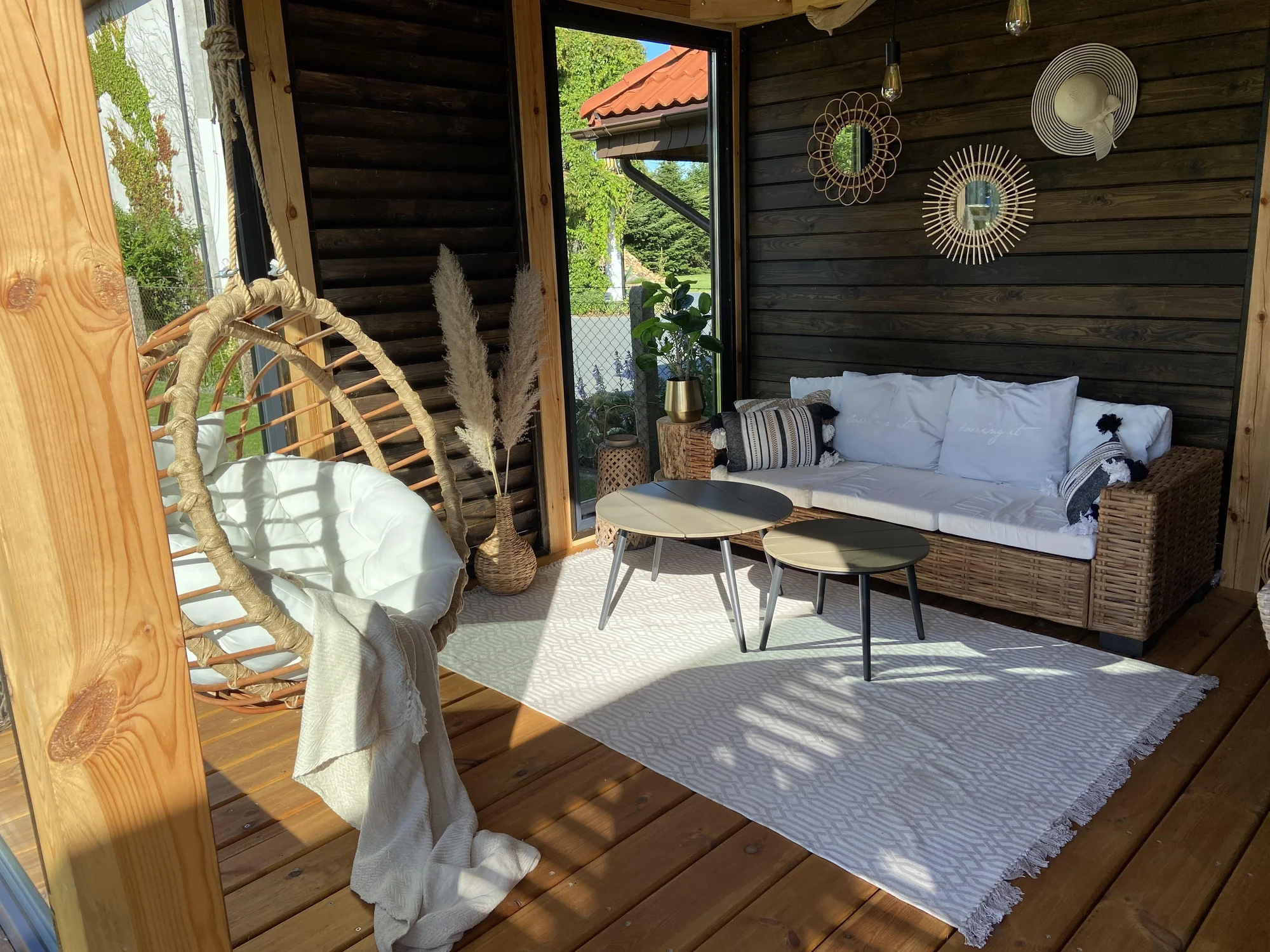 Vyhlášená pláž Leba a písečné duny: moderní apartmány pro celou rodinu, zahrada i balkon