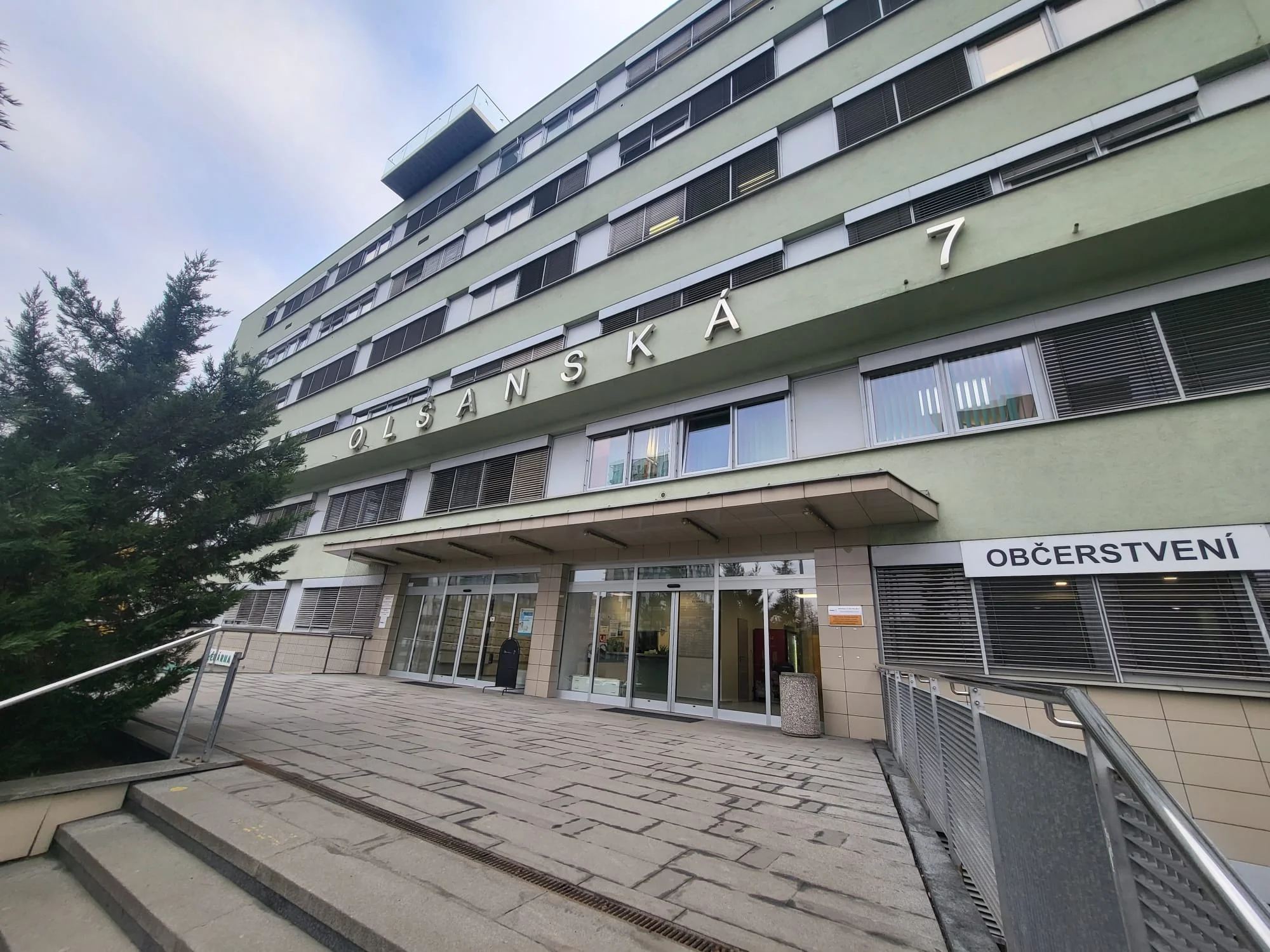 Dentální hygiena pro děti i dospělé vč. pískování a odstranění zubního kamene ultrazvukem