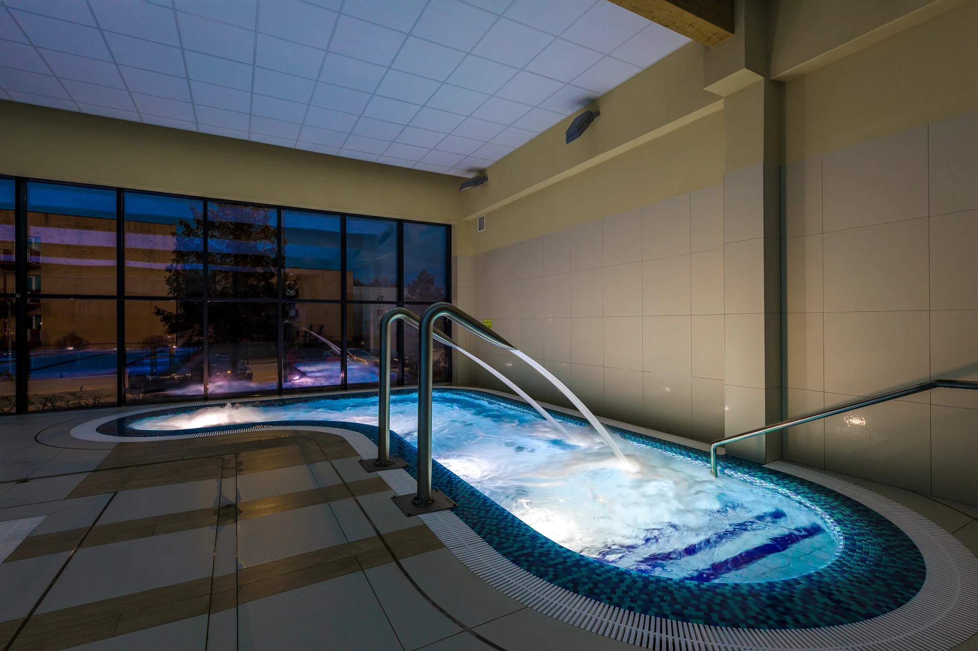 Dovolená u Baltu a jezera Bukowo: hotel 100 m od pláže, polopenze, wellness