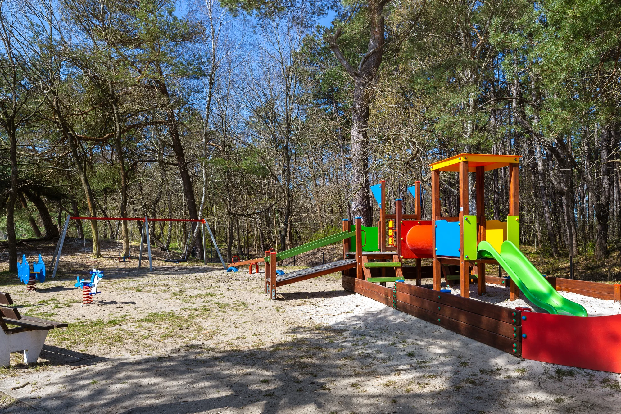 Dovolená u Baltu a jezera Bukowo: hotel 100 m od pláže, polopenze, wellness