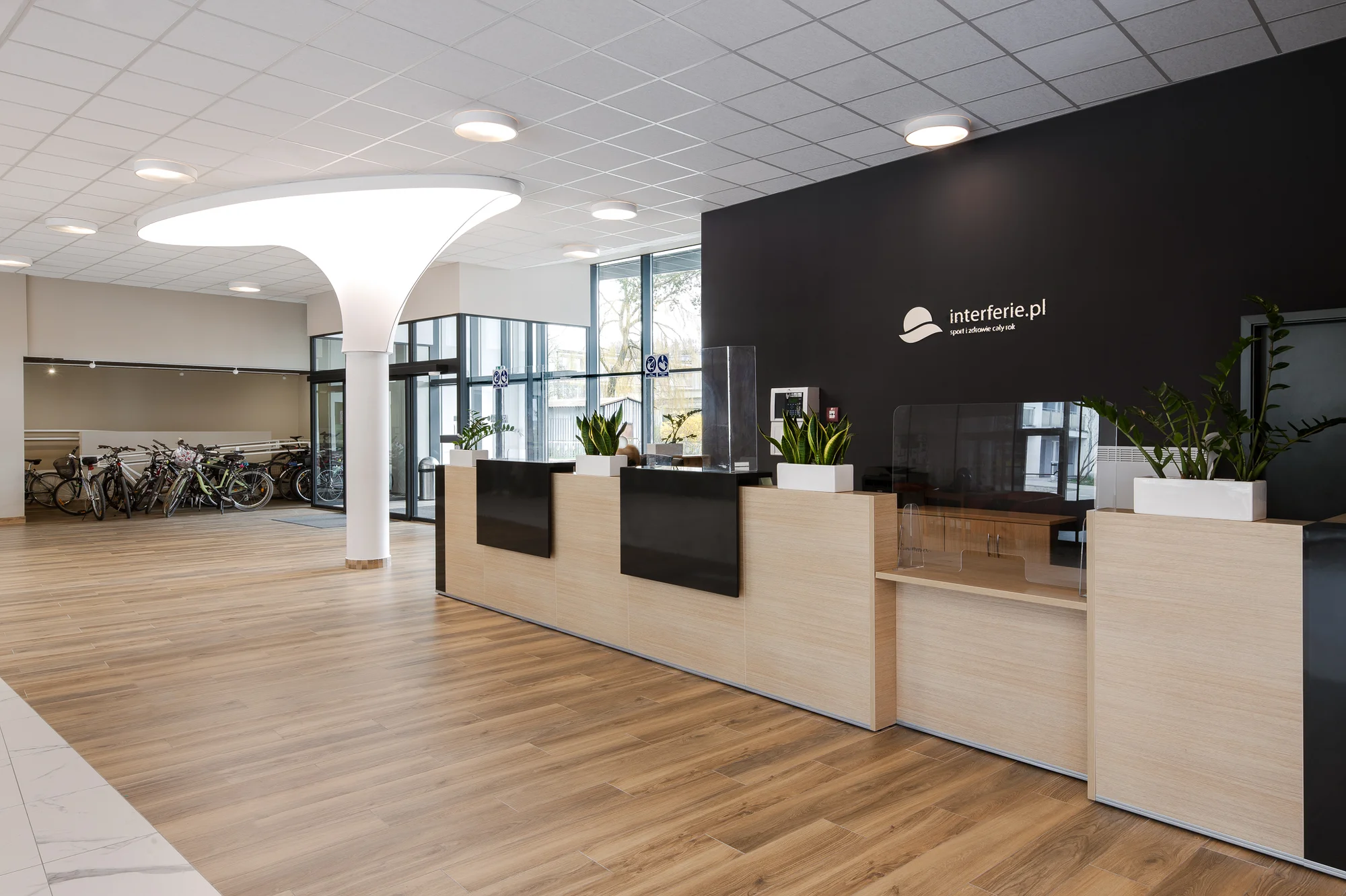 Dovolená u Baltu a jezera Bukowo: hotel 100 m od pláže, polopenze, wellness