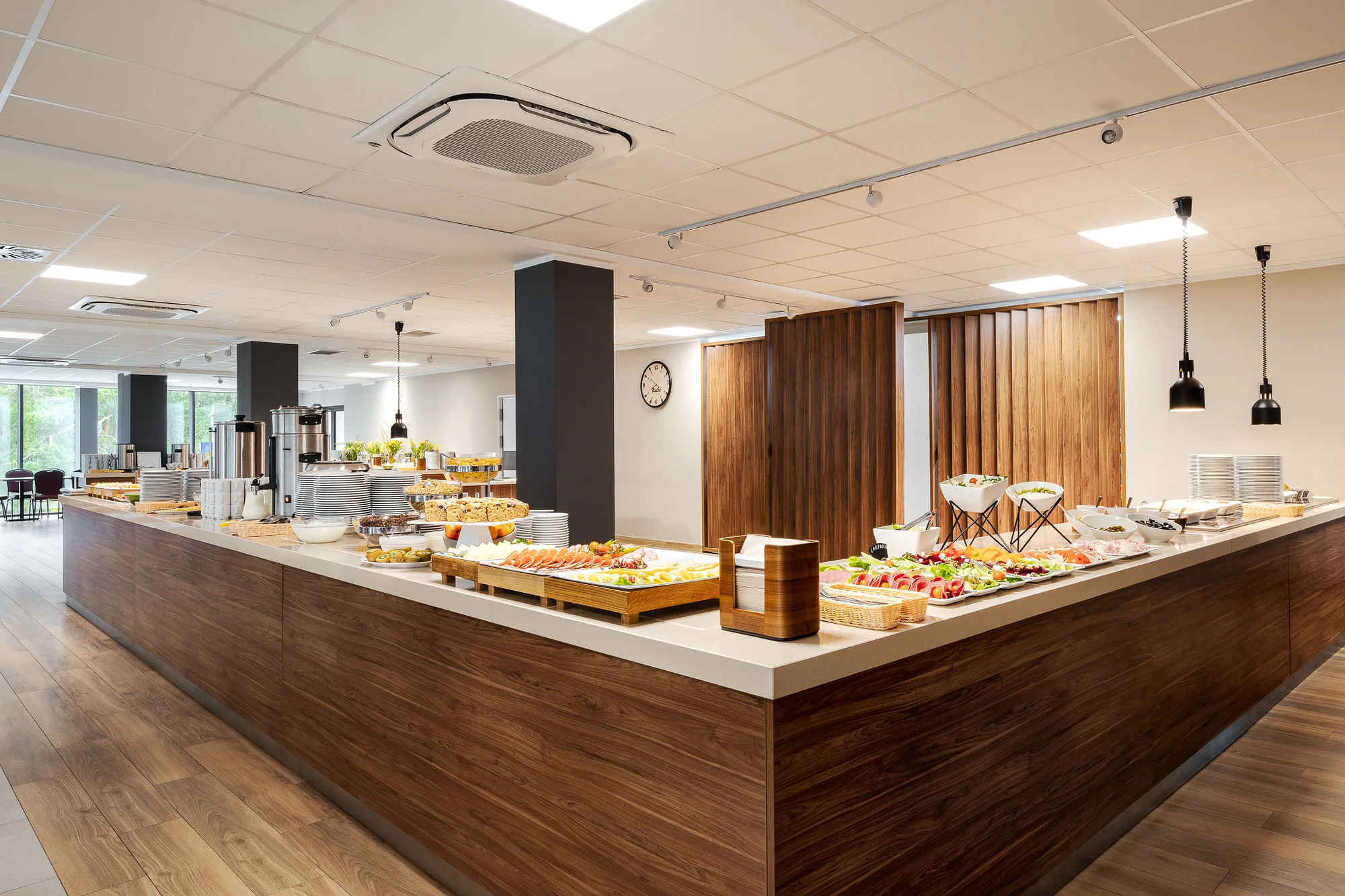 Dovolená u Baltu a jezera Bukowo: hotel 100 m od pláže, polopenze, wellness