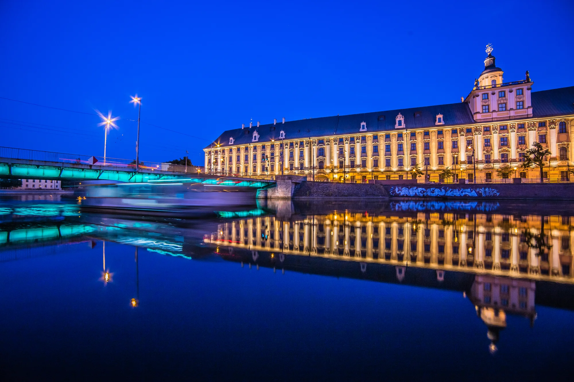 4* hotel v centru Vratislavi, snídaně i vstup do zoo, 400 m ke Staroměstskému náměstí, akce 2 děti zdarma