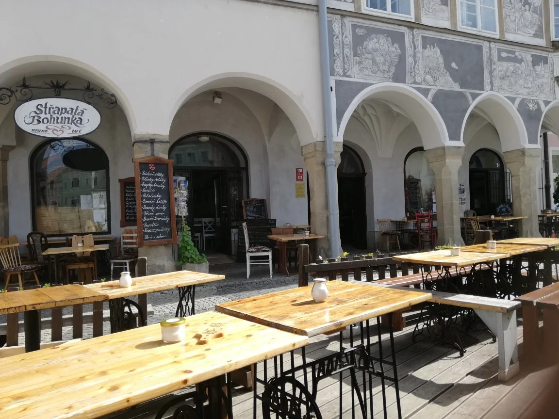 Svařák nebo punč v srdci města: různé příchutě i oblíbená klasika