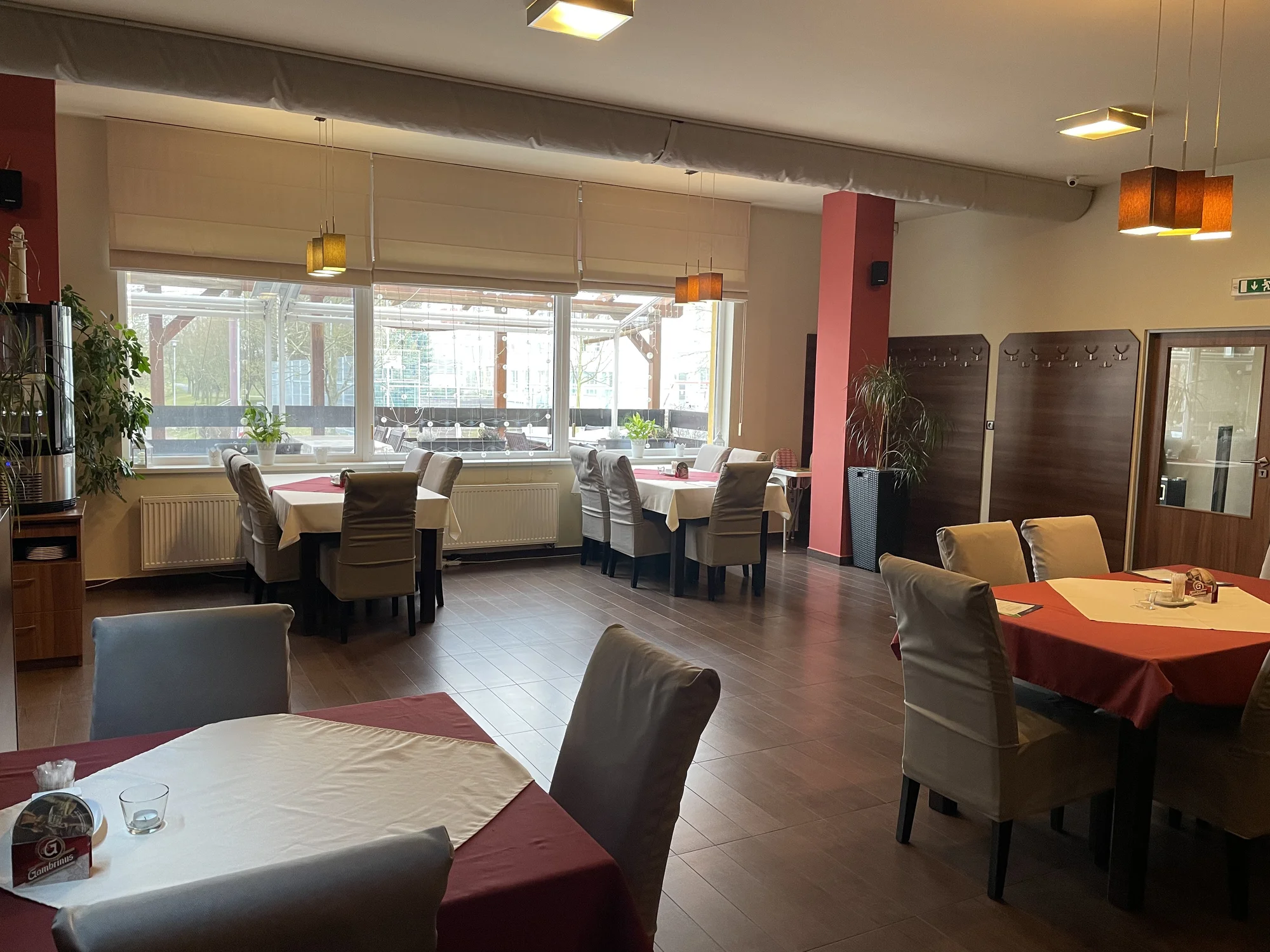 2 hod. bowlingu, mix řízků o váze 600 g, cibulové kroužky a další přílohy až pro 6 osob