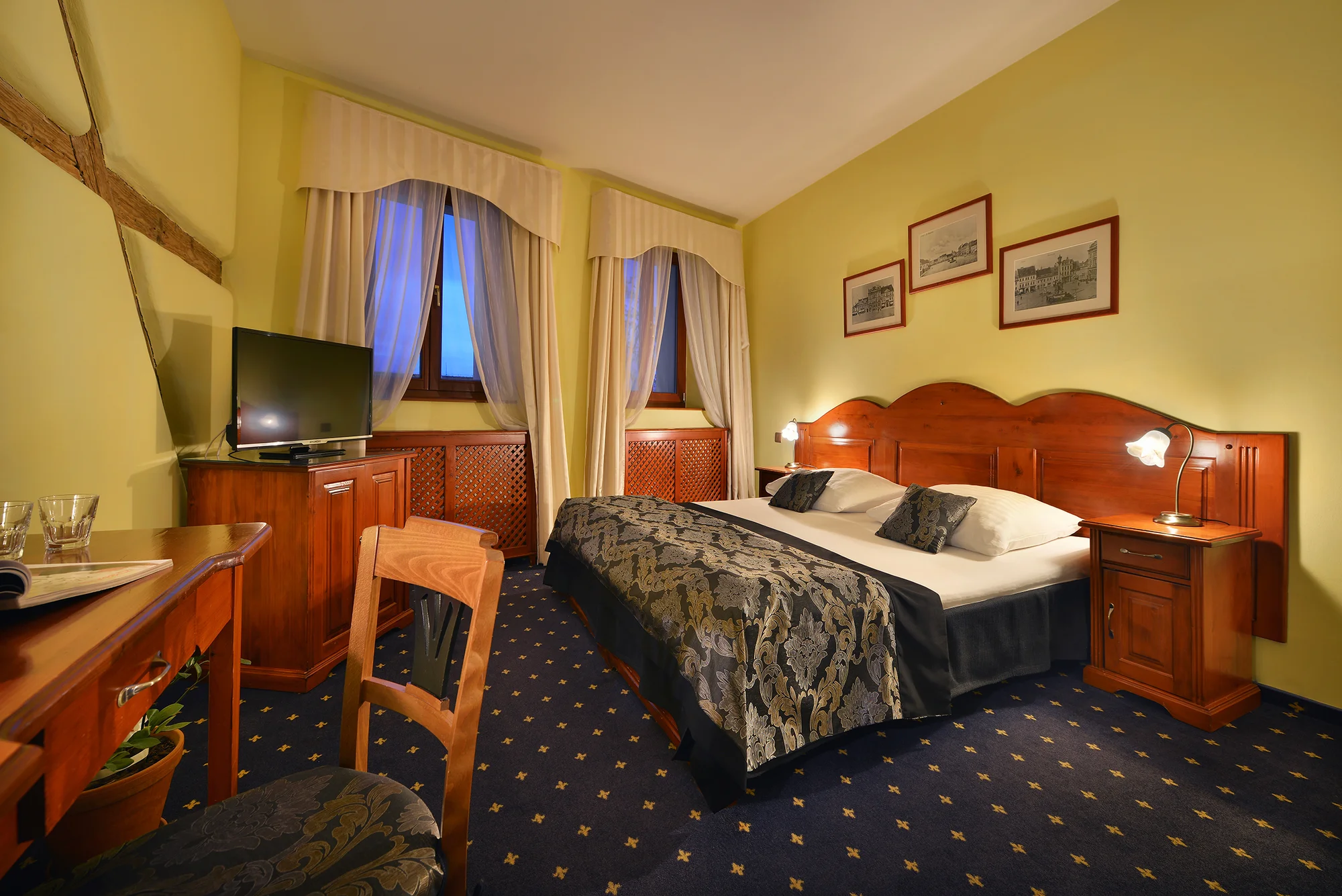 Česká Lípa a Máchův kraj: pobyt ve 4* hotelu se snídaní či polopenzí a wellness, na výběr i dámská jízda