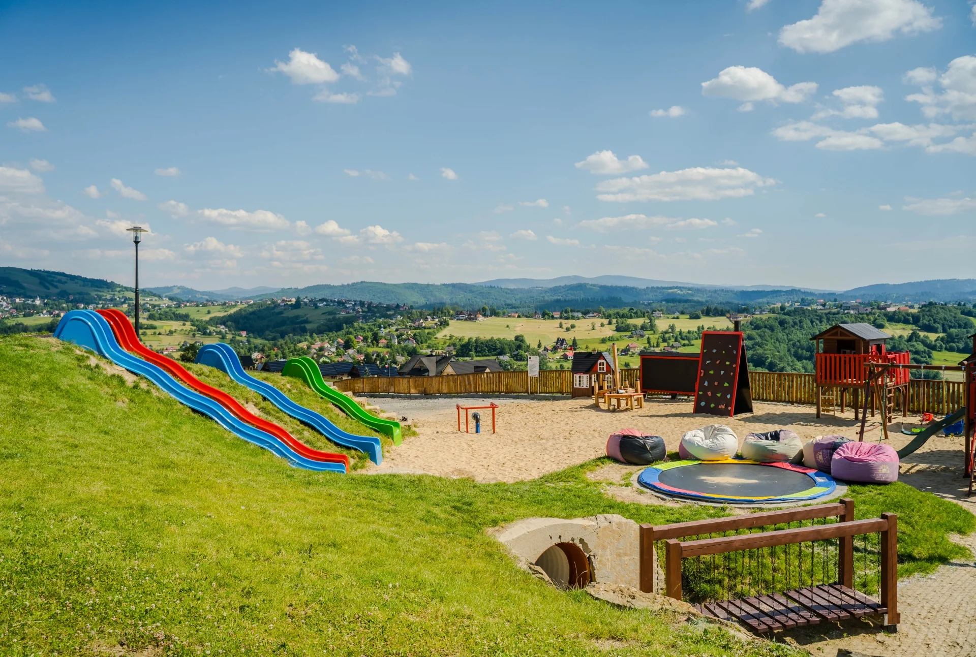Polské Beskydy: hotel přímo u lanovky na Złoty Groń, snídaně či polopenze a wellness i bazén