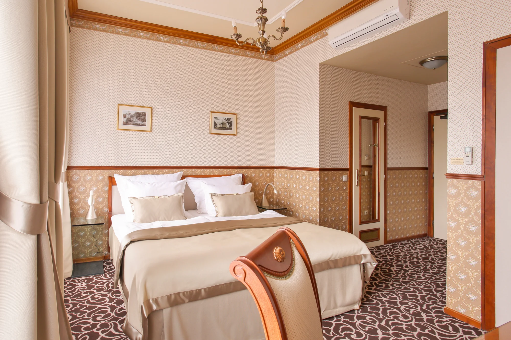 Romantický pobyt v hotelu Chateau St. Havel****: zámecké snídaně, degustační večeře, wellness i šampaňské