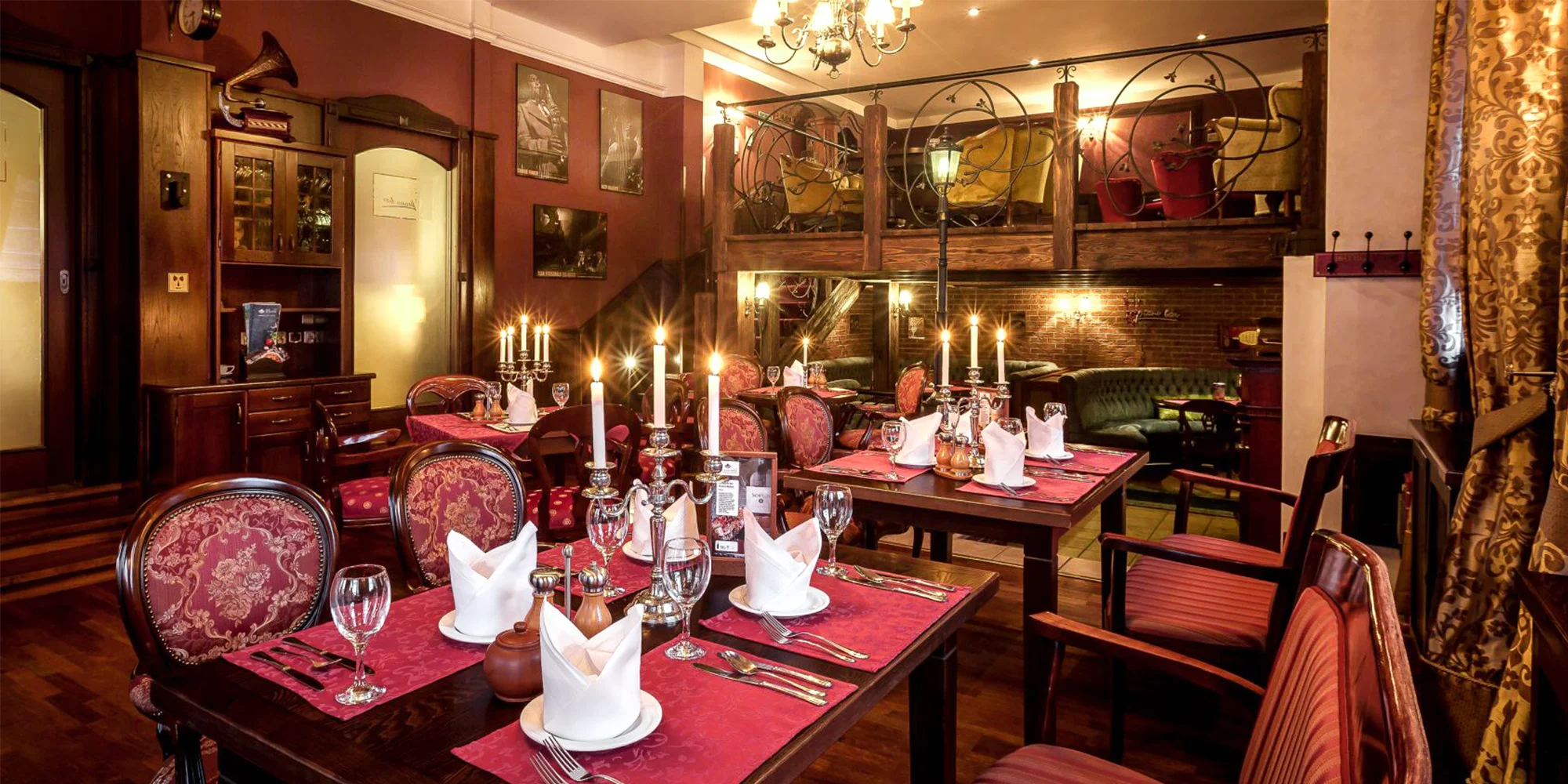 Otevřený voucher na jídlo i nápoje v hodnotě 250 PLN ve steakhousu a privátní vířivka v polské Kudowě Zdróji