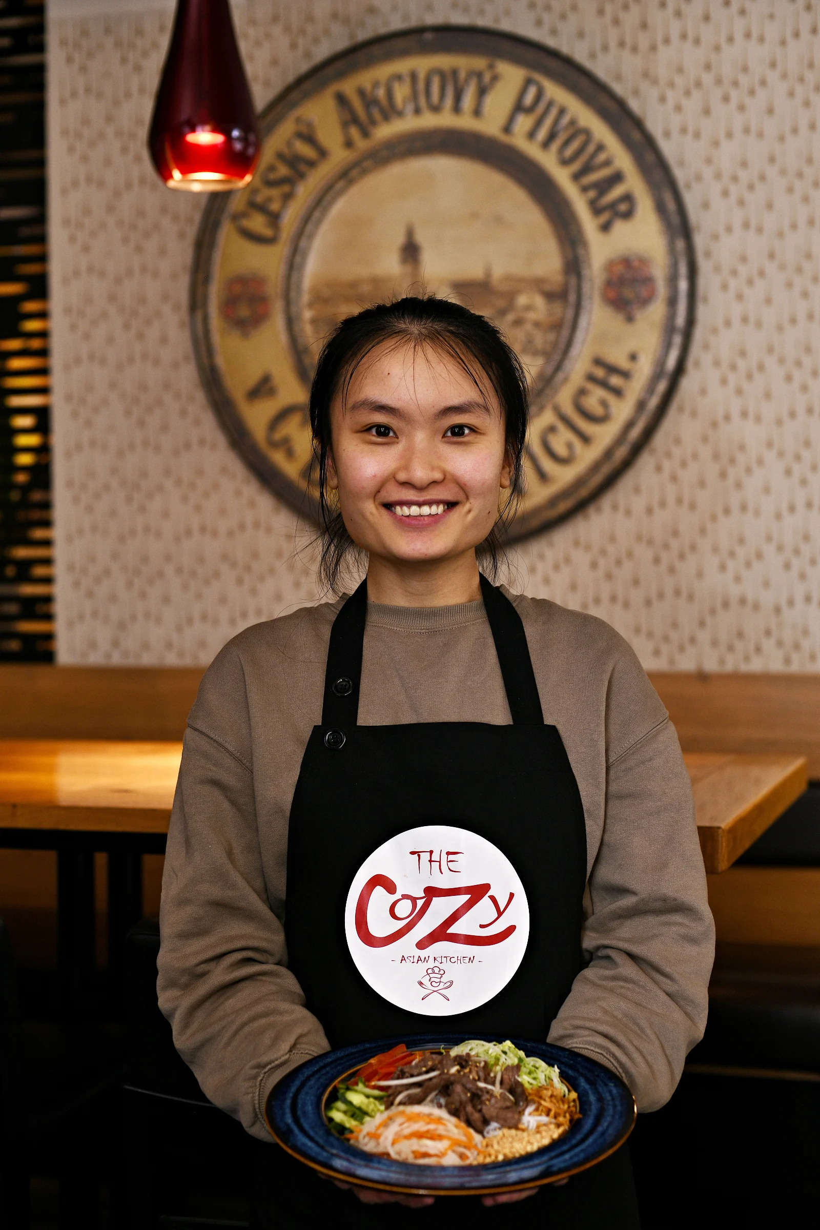 Degustační cesta po Asii i s vínem pro 2 nebo 4 osoby: kachna, úhoř, miso s lososem, dezert