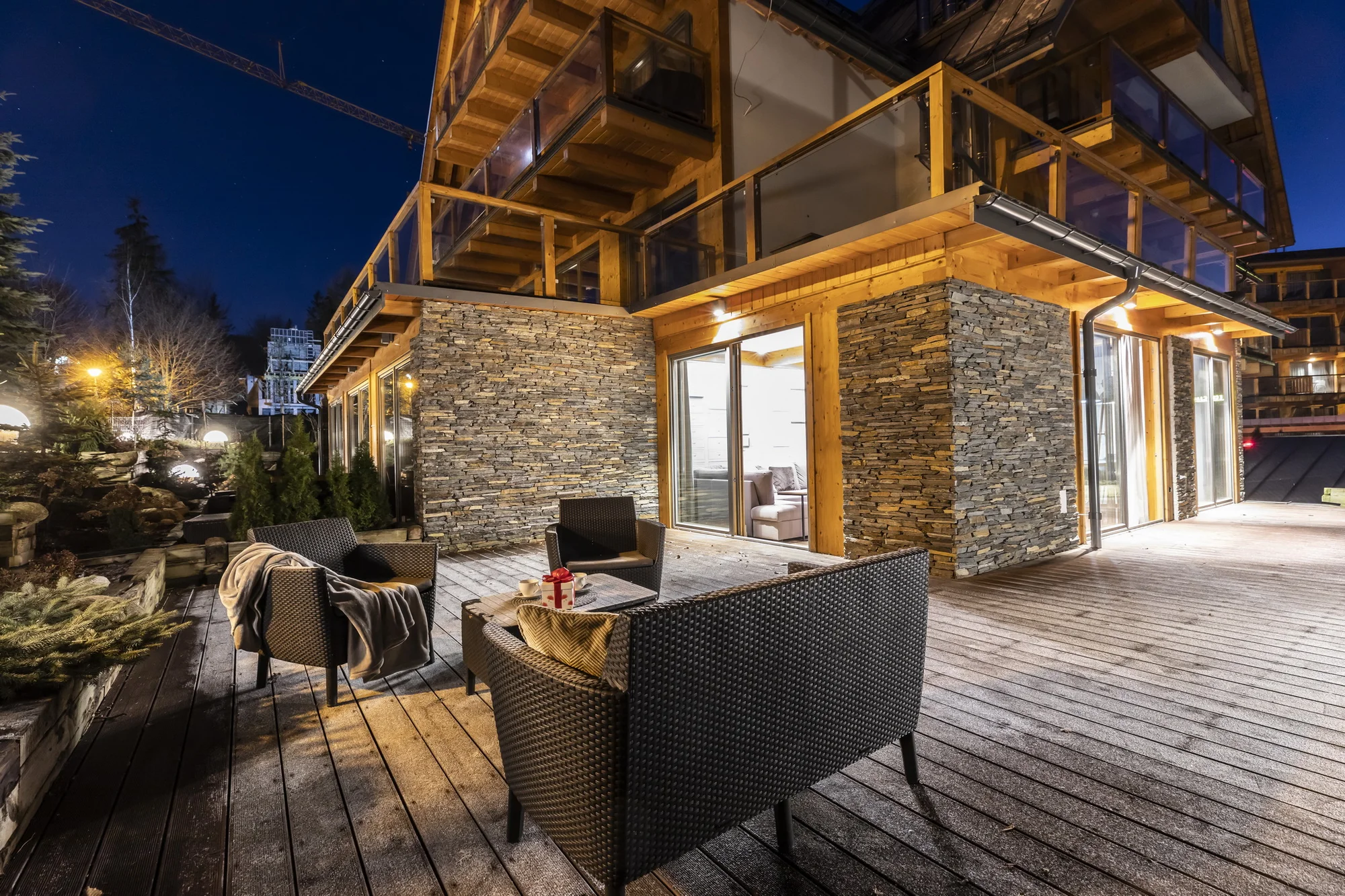 Nové apartmány v Zakopaném až pro 6 osob: cena za celý apartmán, neomezeně sauna a venkovní geotermální bazén