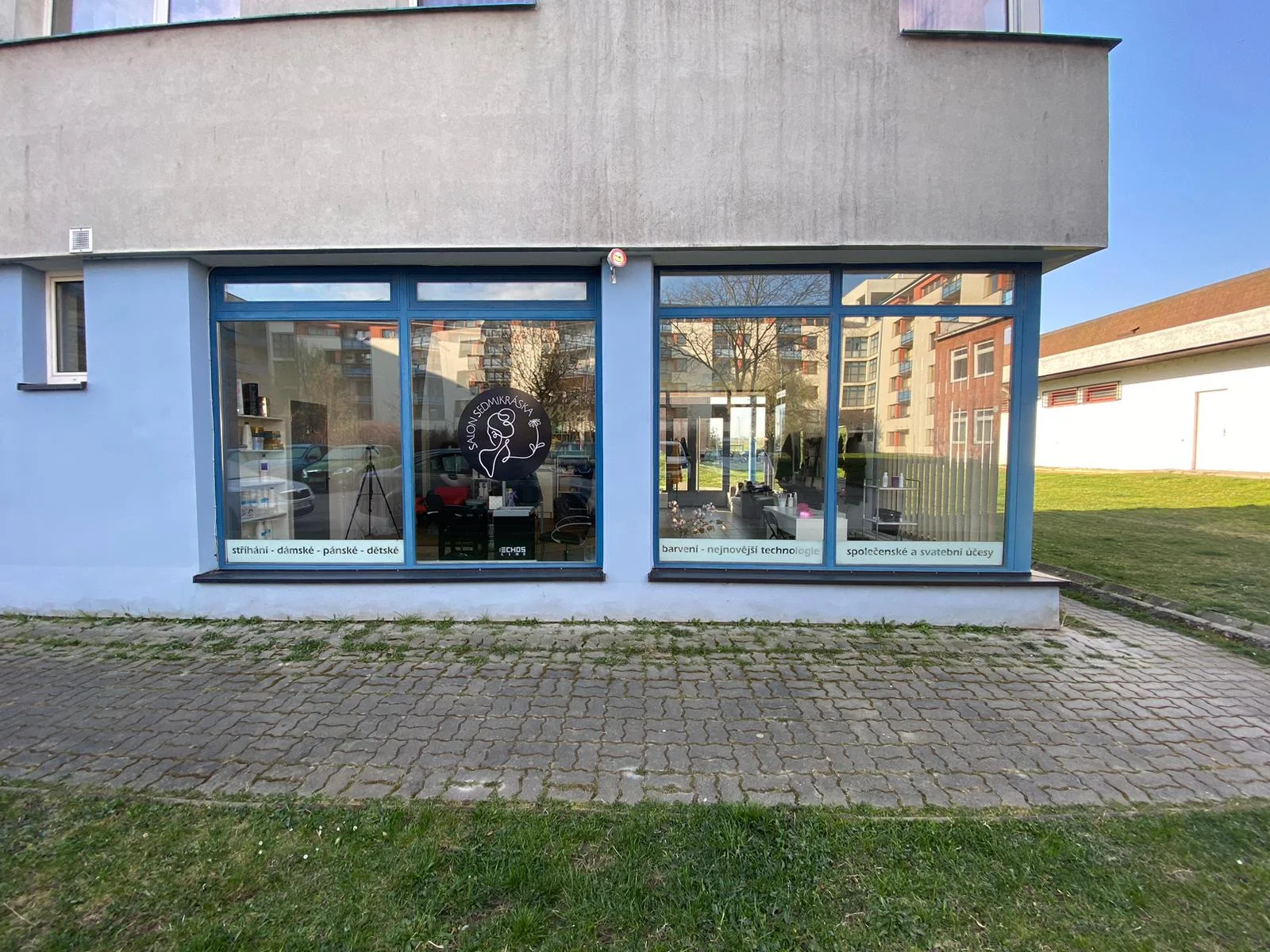 Střih, foukaná a závěrečný styling pro krátké, polodlouhé i dlouhé vlasy