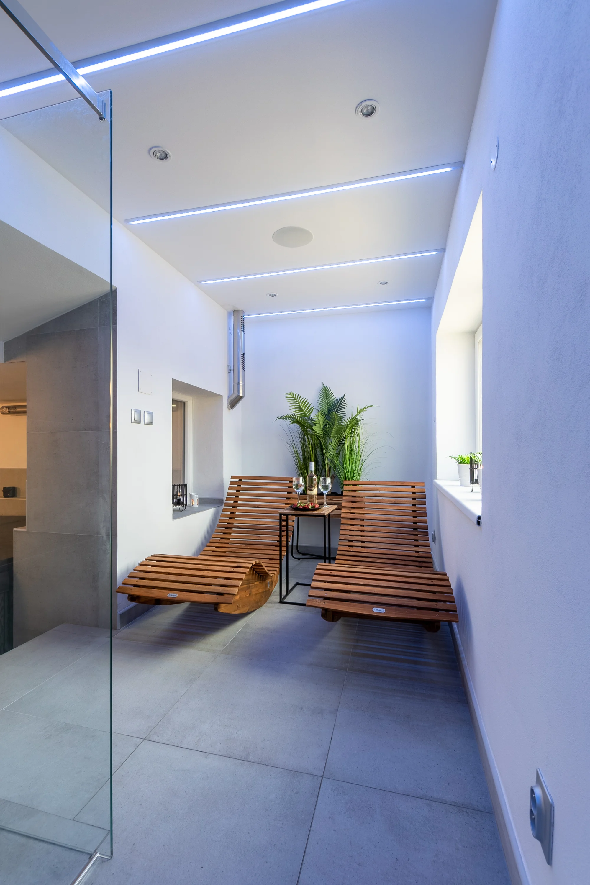 2 hod. v privátním wellness pro dva: sauna, whirlpool vana, víno i občerstvení