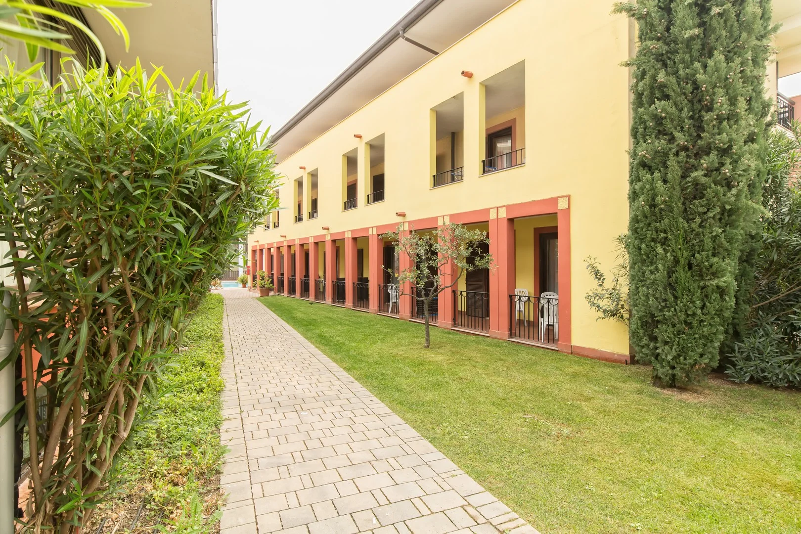 Dovolená u Lago di Garda: 3* hotel u jezera se snídaní, v létě venkovní bazén