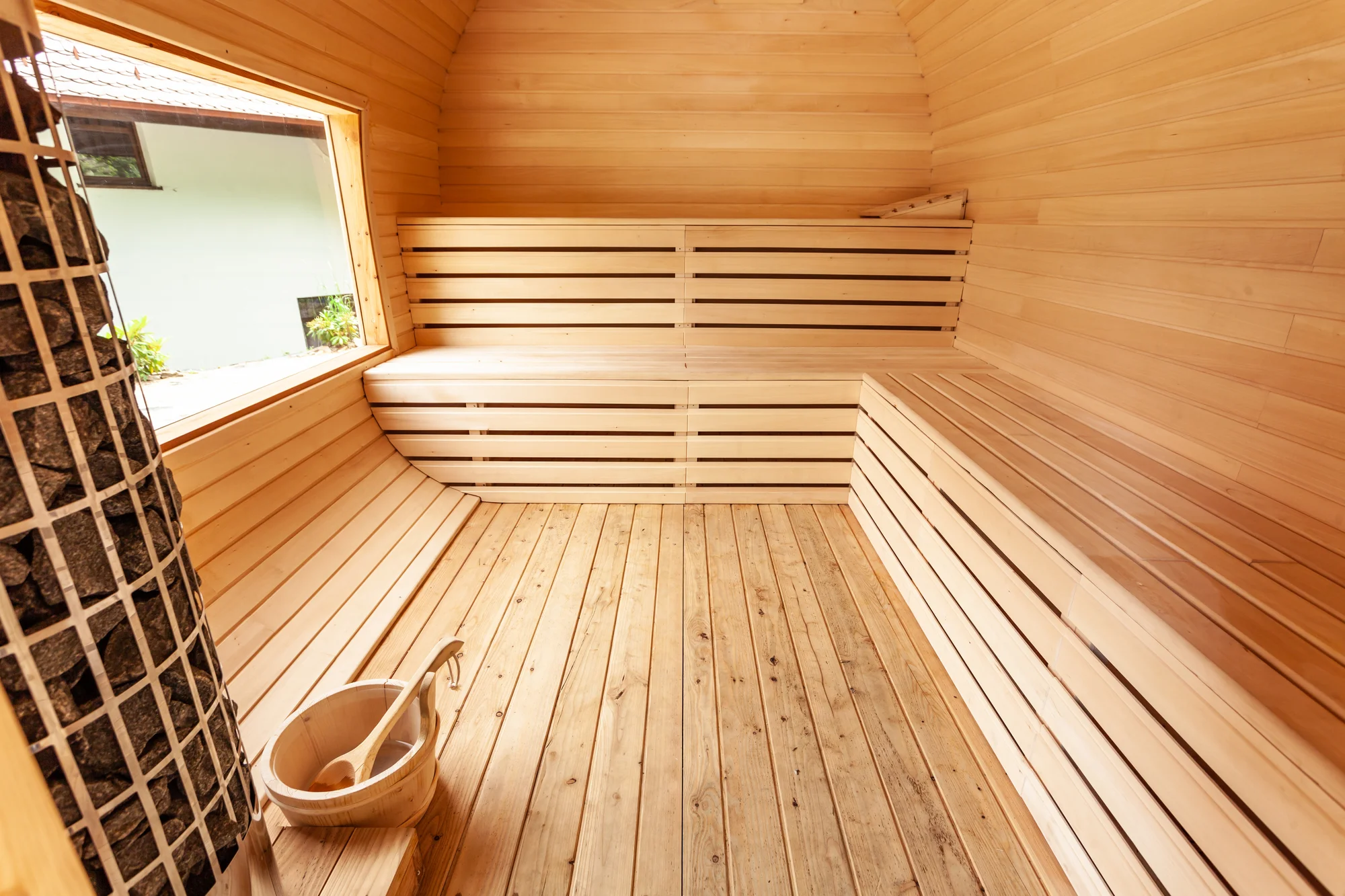 Lázeňské město Duszniki Zdrój blízko českých hranic: moderní hotel s wellness a polopenzí