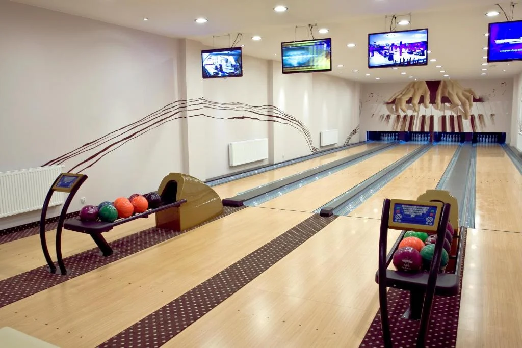 Lázeňské město Duszniki Zdrój blízko českých hranic: moderní hotel s wellness a polopenzí
