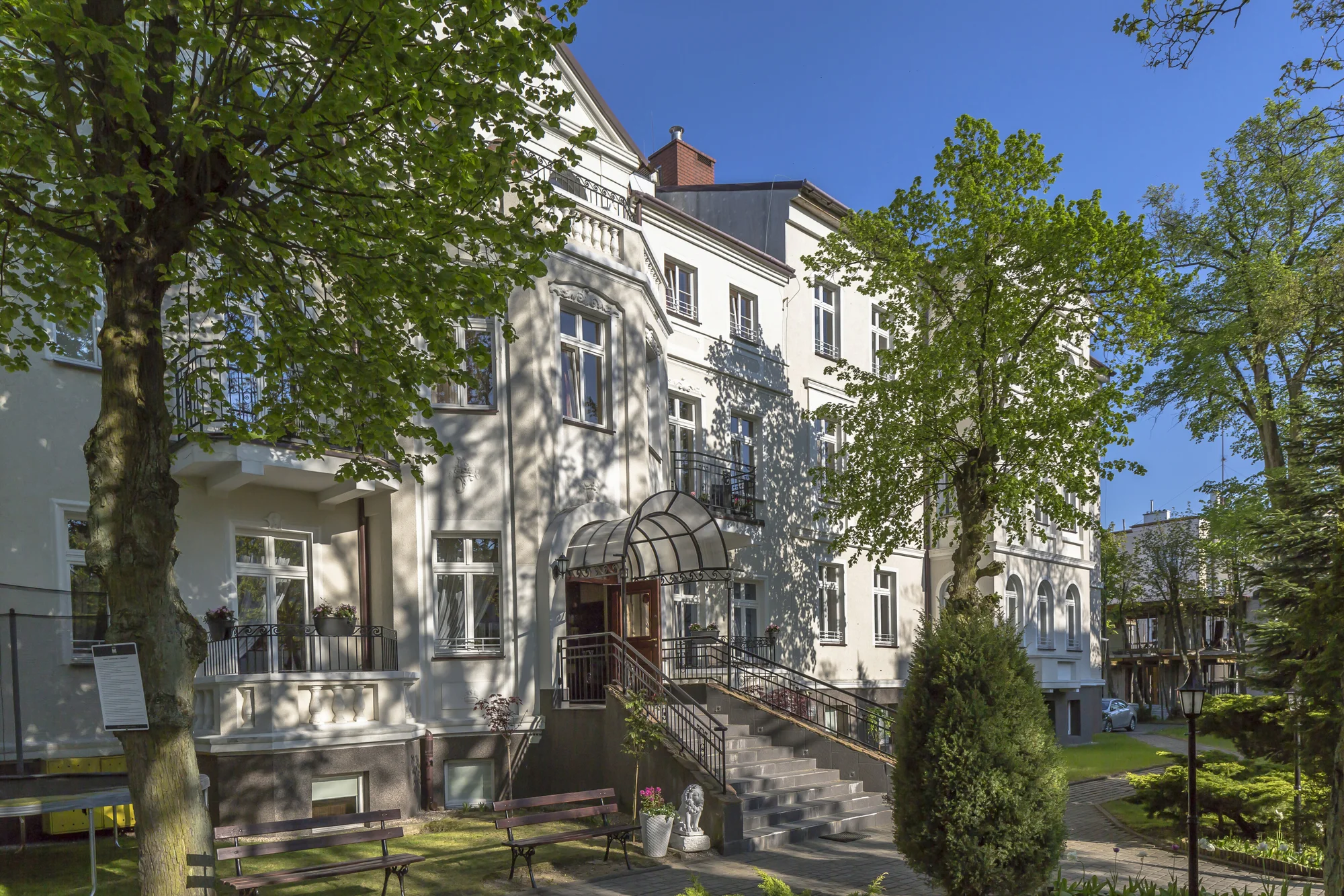 Dovolená u Baltu: adult only hotel v Kolobřehu, snídaně, wellness i bazén neomezeně