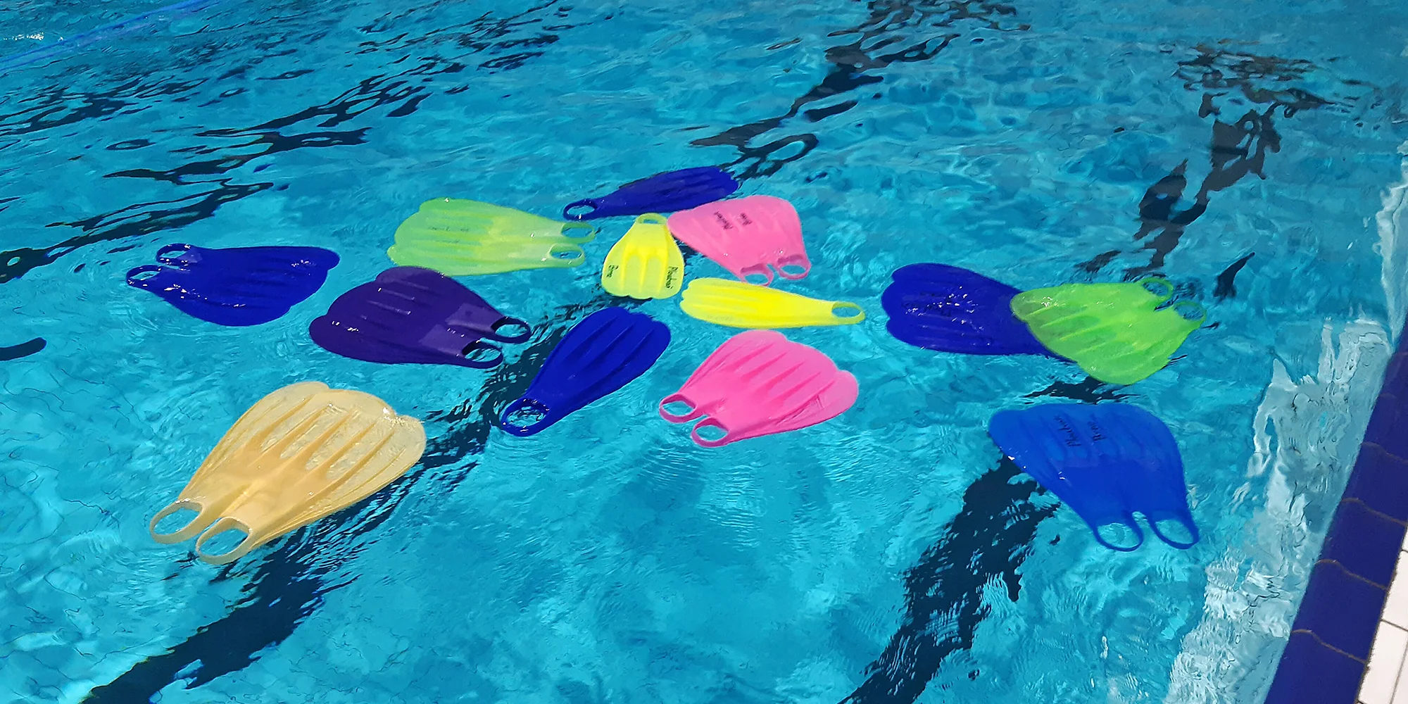 Plavání s ploutvemi a monoploutví pro děti: 1 nebo 3 zkušební hodiny