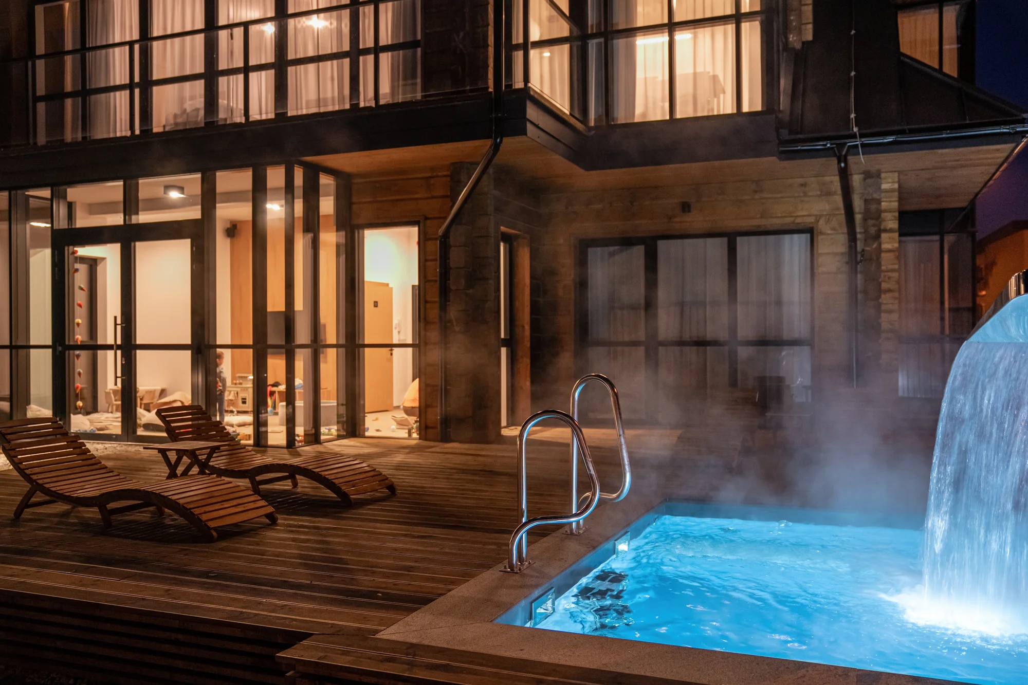 Zbrusu nové moderní apartmány v centru Zakopaného: relaxace ve SPA i dobrodružství