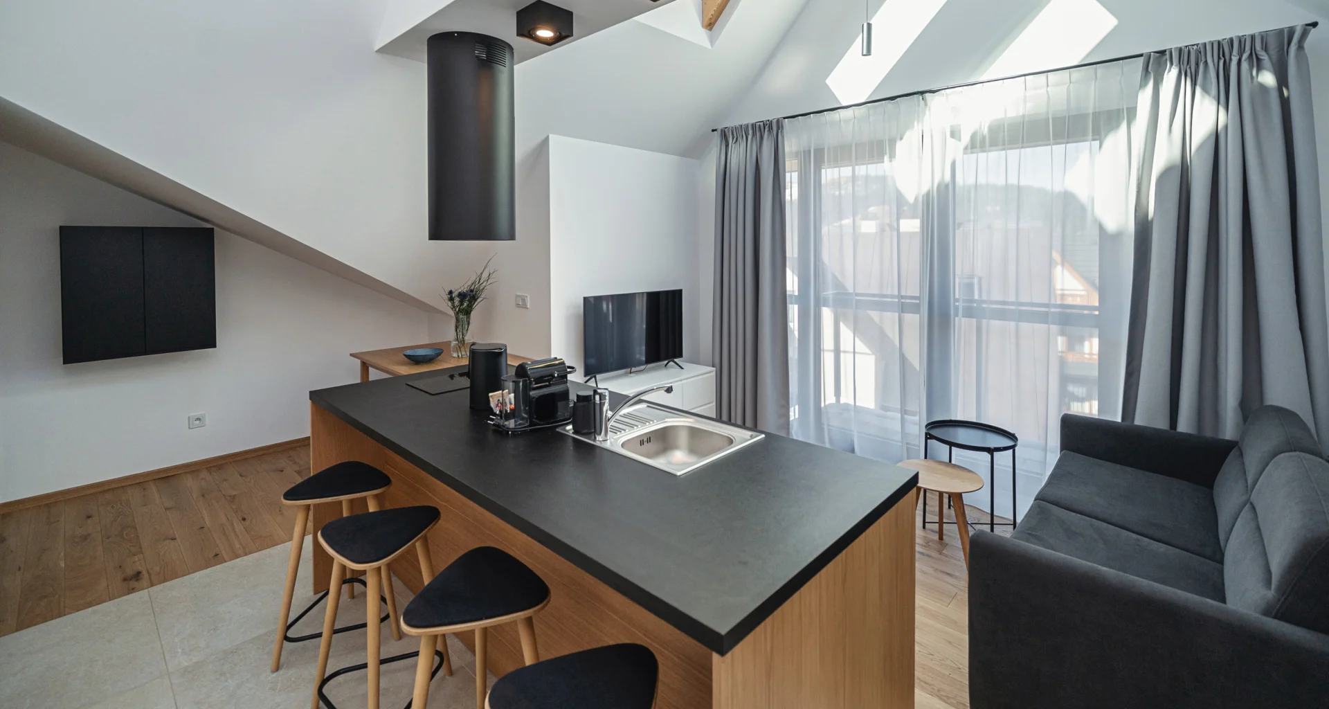 Zbrusu nové moderní apartmány v centru Zakopaného: relaxace ve SPA i dobrodružství