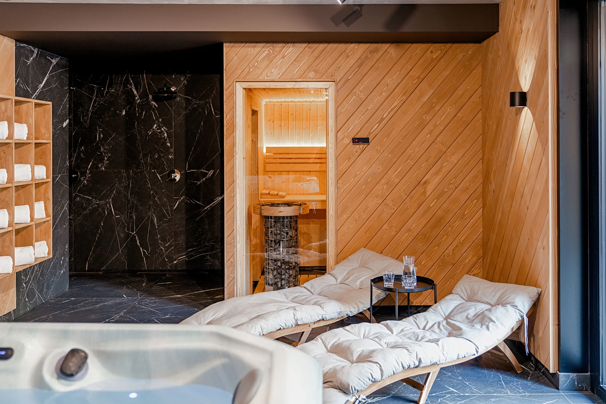 Zbrusu nové moderní apartmány v centru Zakopaného: relaxace ve SPA i dobrodružství