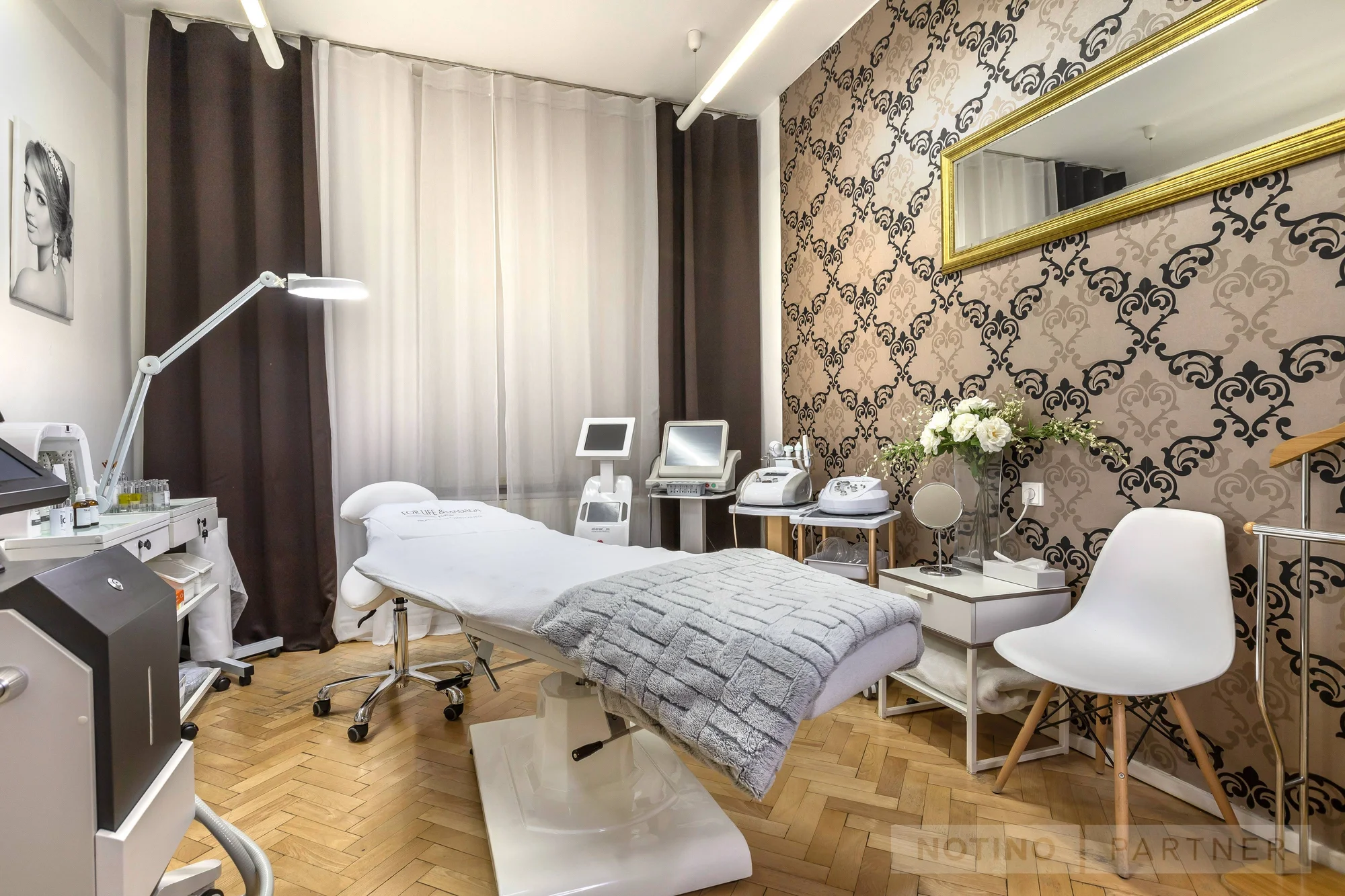Balíčky pro zeštíhlení: kavitace, radiofrekvenční liposukce, laserová lipolýza a lymfodrenáž
