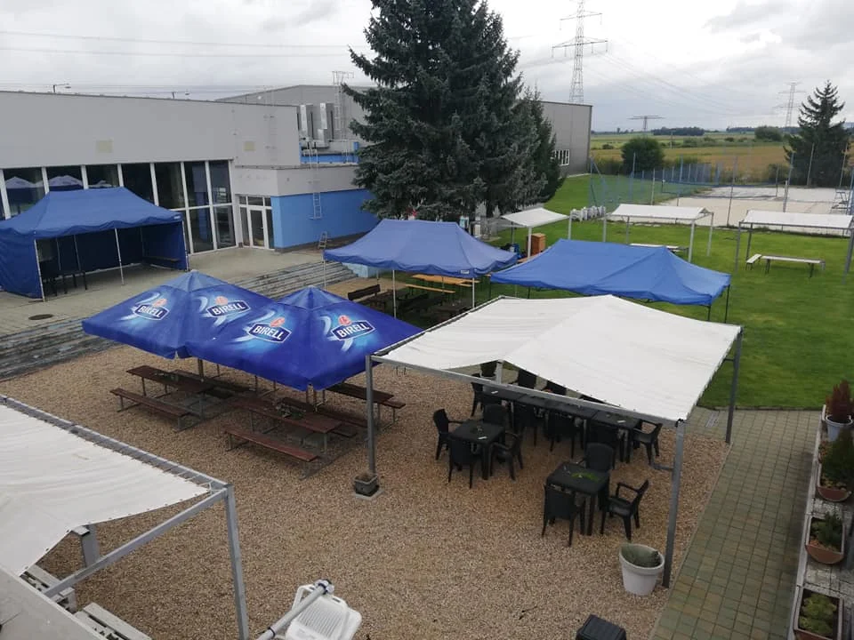 Celodenní vstup pro jednotlivce i rodinu do plaveckého areálu u Brna