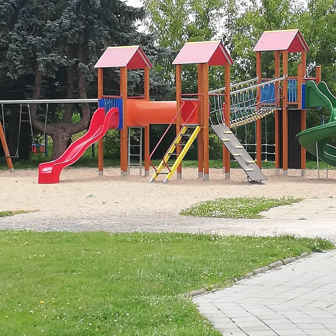 Celodenní vstup pro jednotlivce i rodinu do plaveckého areálu u Brna