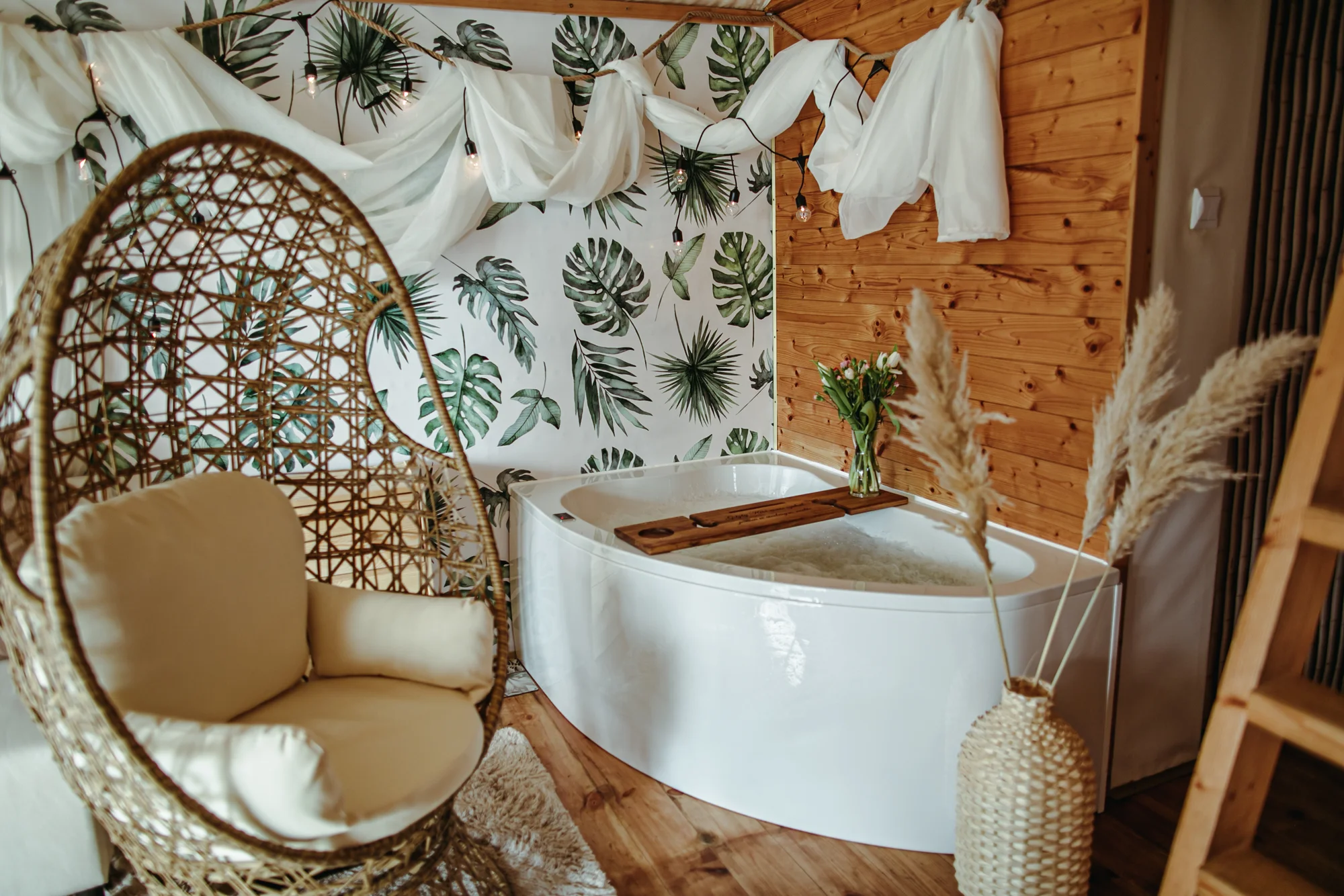 Glamping u jezera Jamno a u Baltu: snídaně, spousta aktivit i domky s vlastním wellness