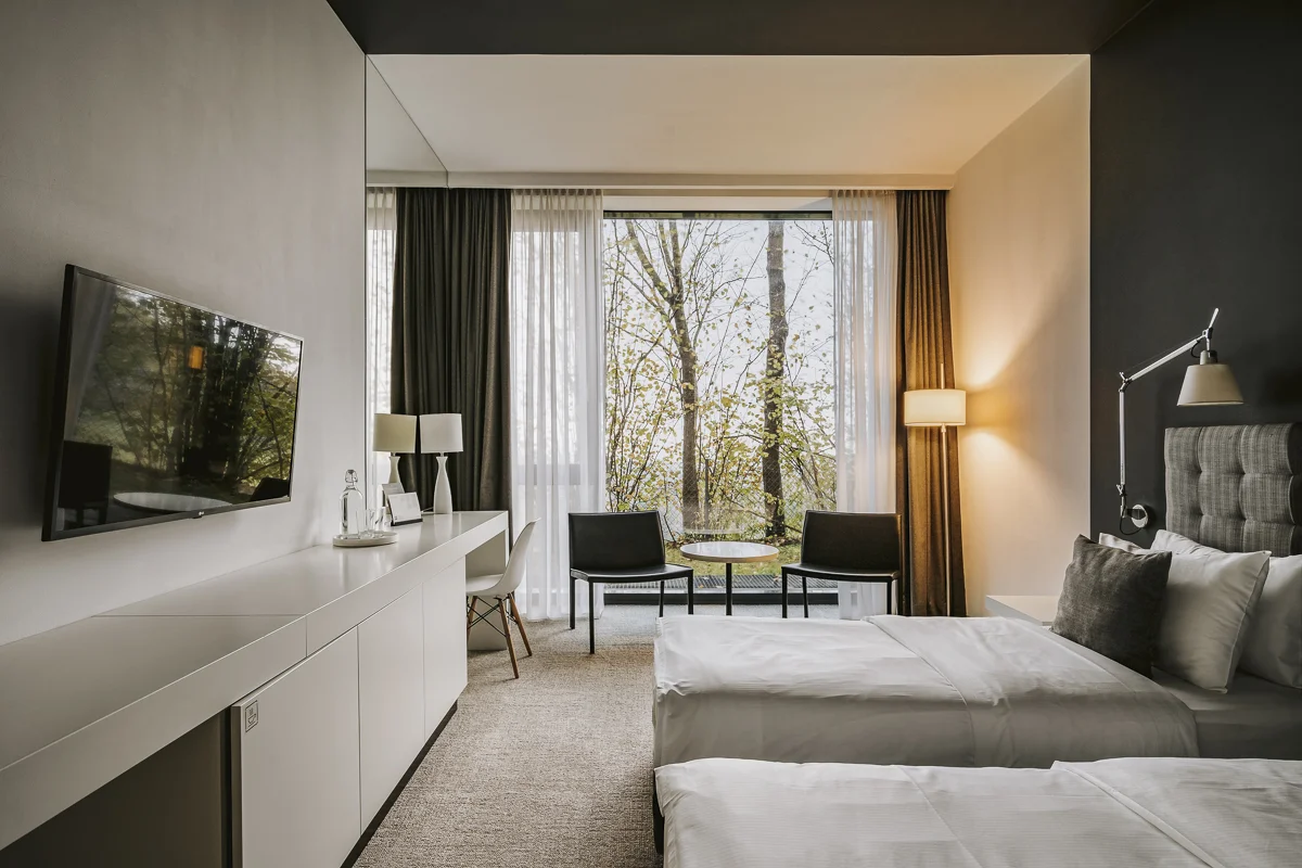 Polská Jura – skalní město, vinice a klid: krásný hotel s wellness, polopenze, 2 děti zdarma