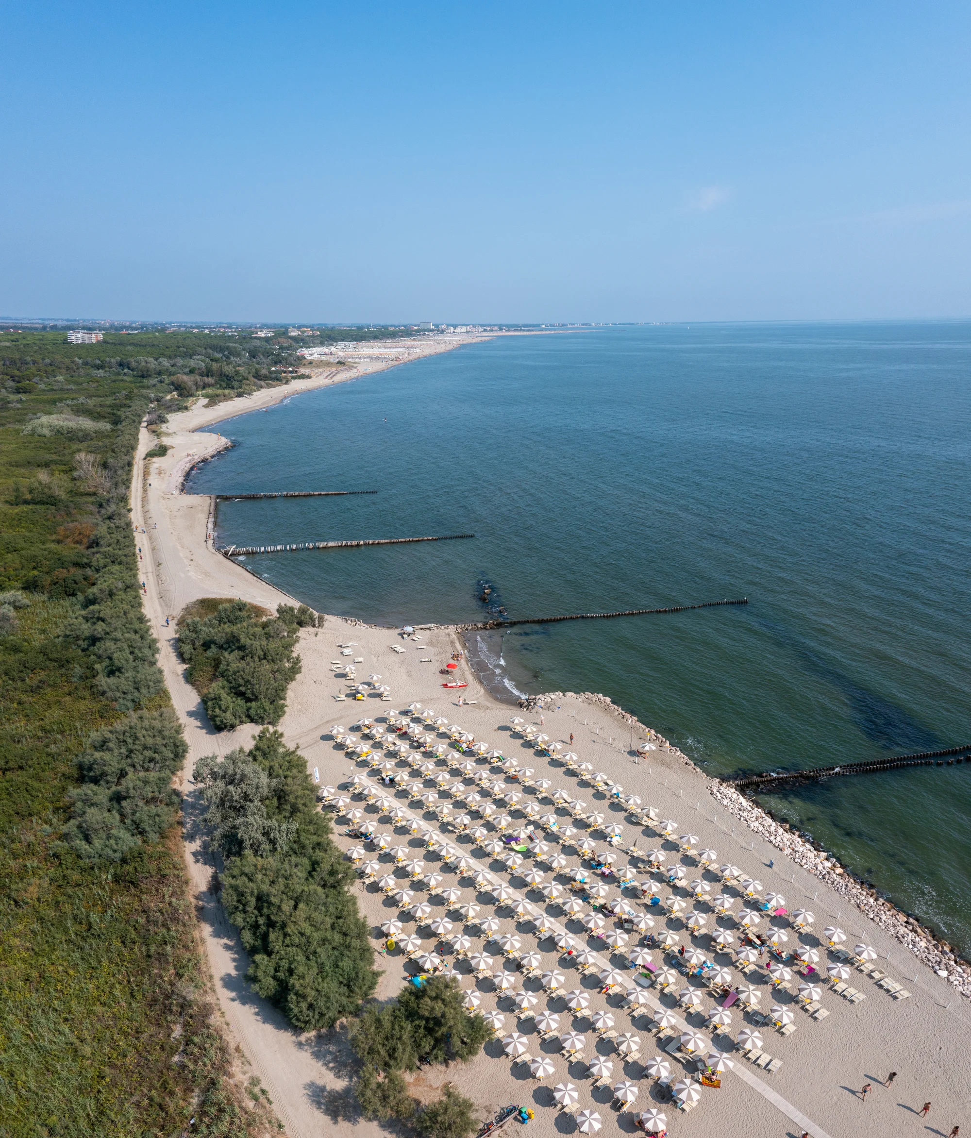 Rodinné plážové letovisko 30 km od Ravenny: mobilní domek, bazény, možnost snídaně i plné penze