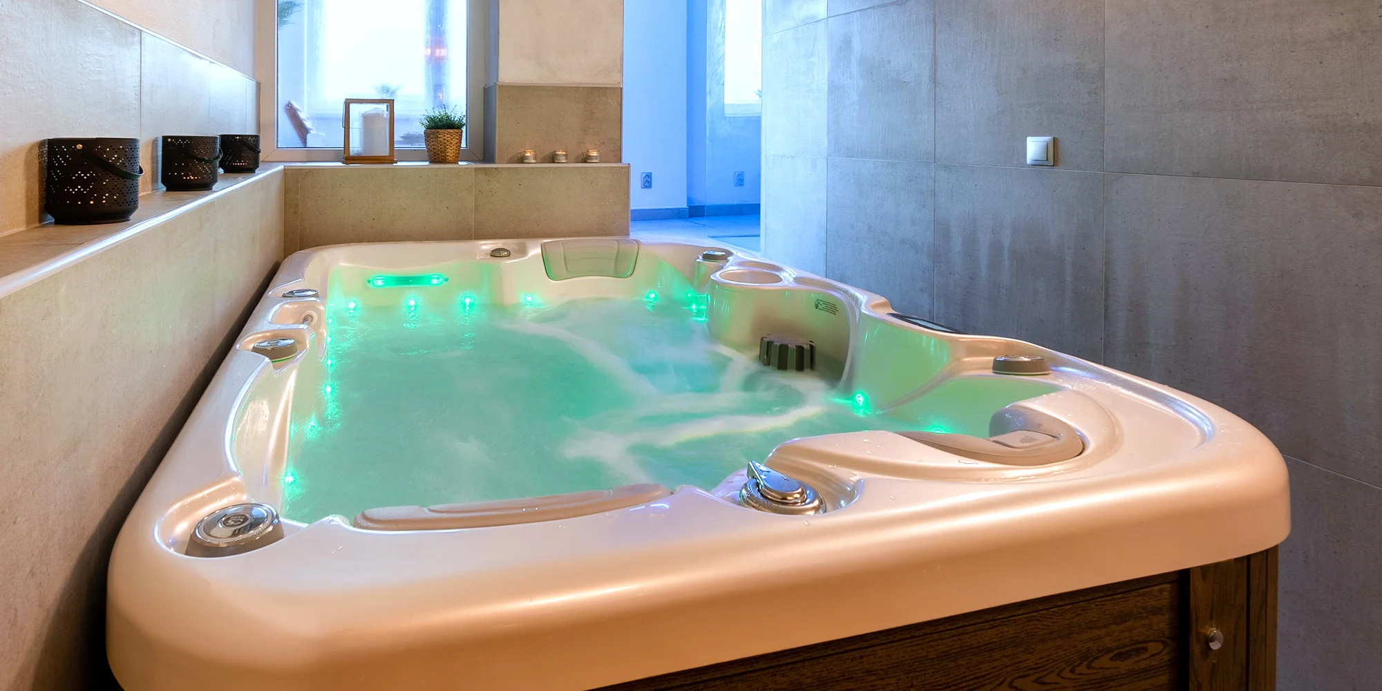 2 hod. v privátním wellness pro dva: sauna, whirlpool vana, víno i občerstvení