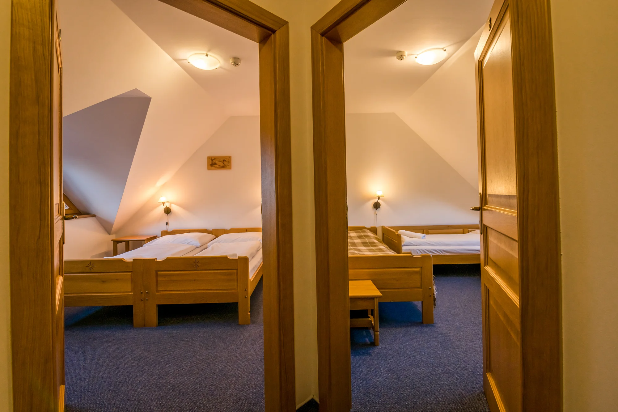 Horský hotel stojící na hřebeni Javorníků: strava i pobyt se saunou či elektrokoly