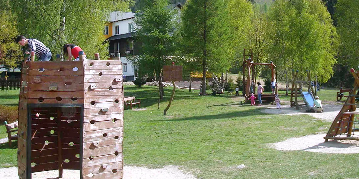 Pobyt v Harrachově: hotel v alpském stylu kousek od lanovky