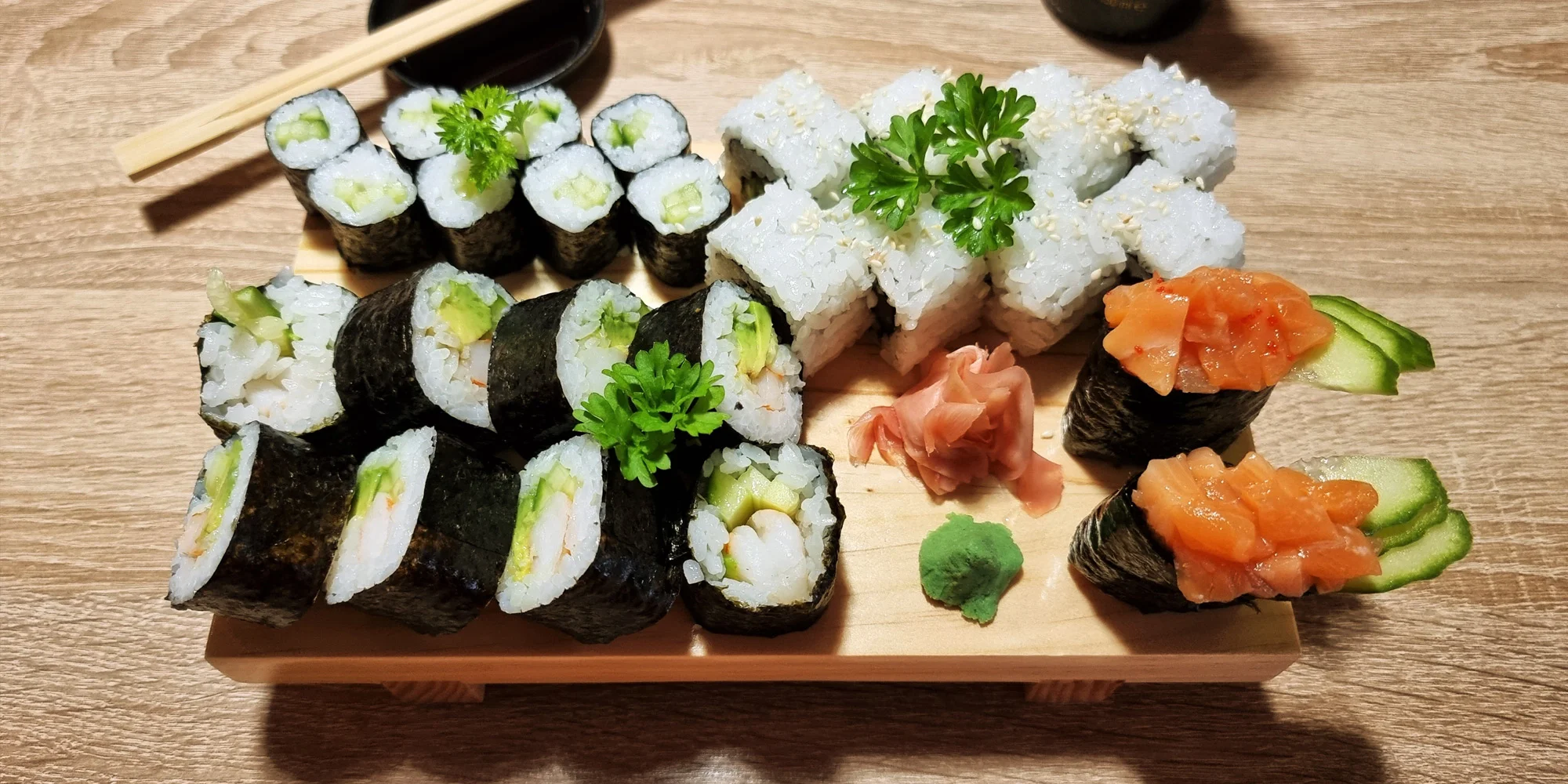 Otevřený voucher na sushi, asijské jídlo, obědový bufet i nápoje v hodnotě 500 až 2000 Kč