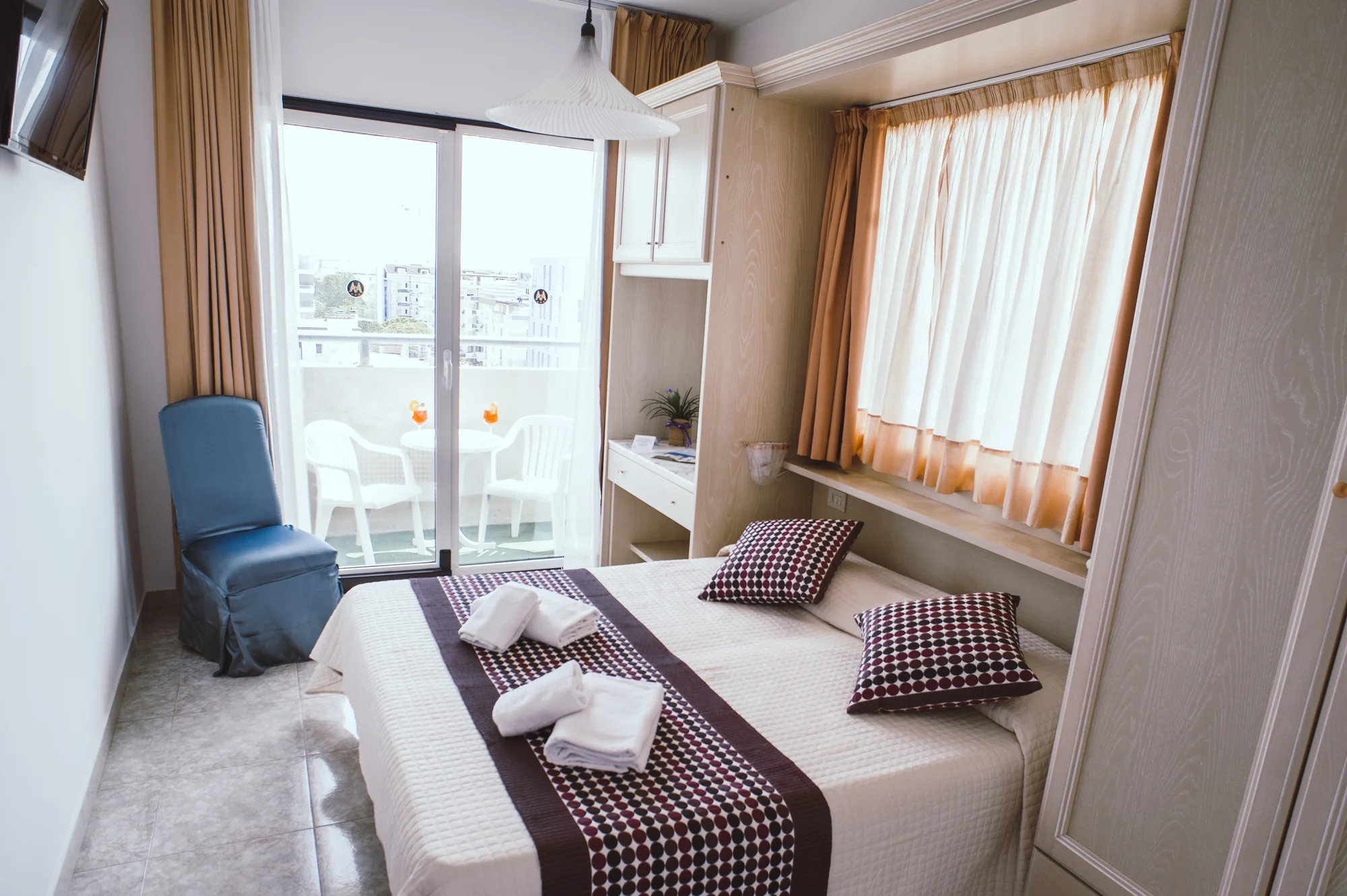 Italské Jesolo: hotel přímo u pláže, pokoj s balkónem a snídaně nebo polopenze